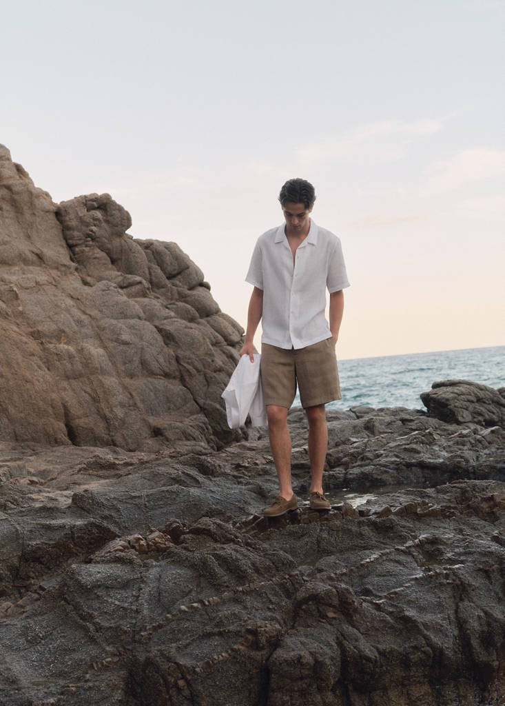 Regular-fit 100% linen shirt — White