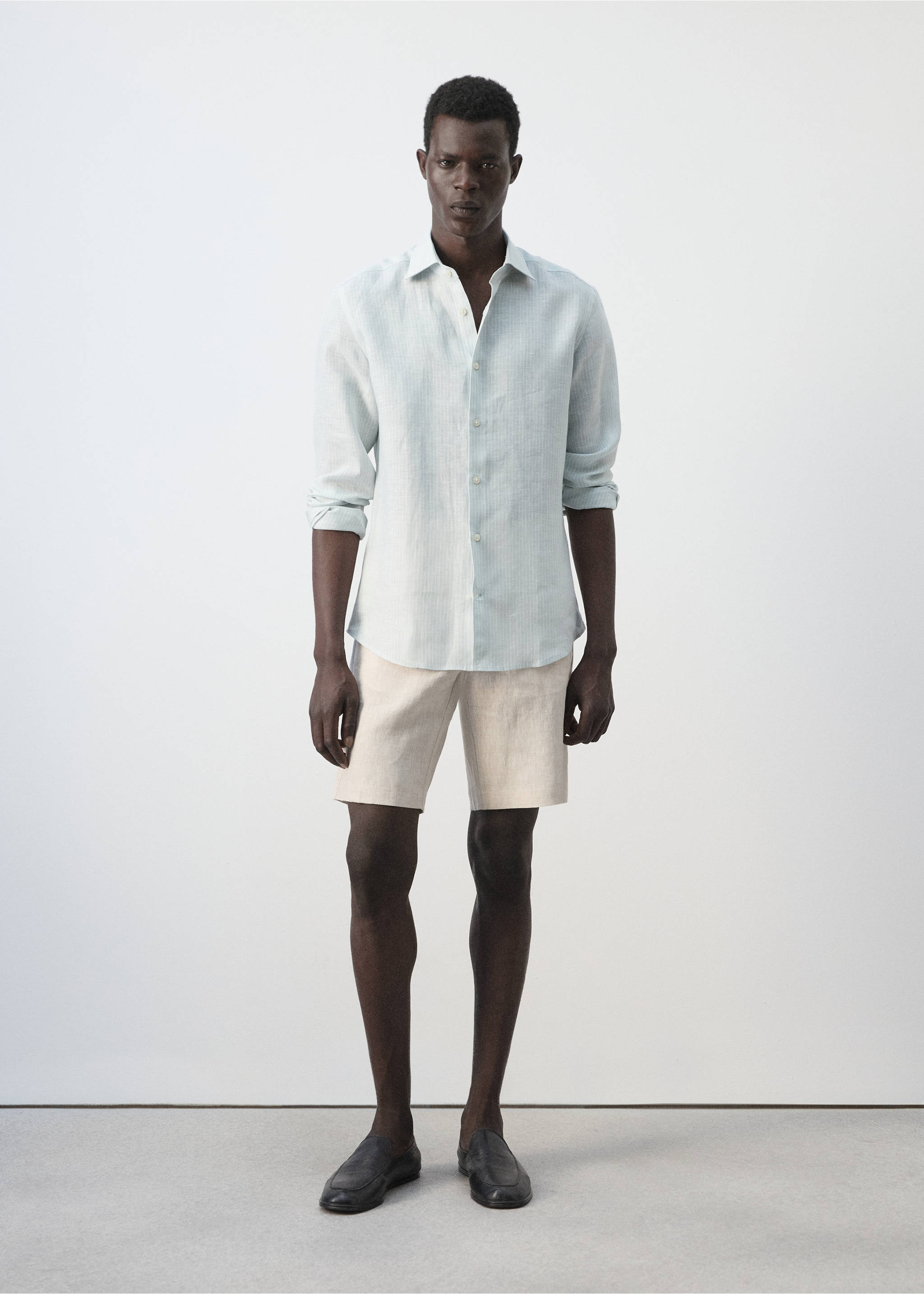 100% linen slim-fit shirt - General plane, Pastel Green. Ref: 37071424-00.