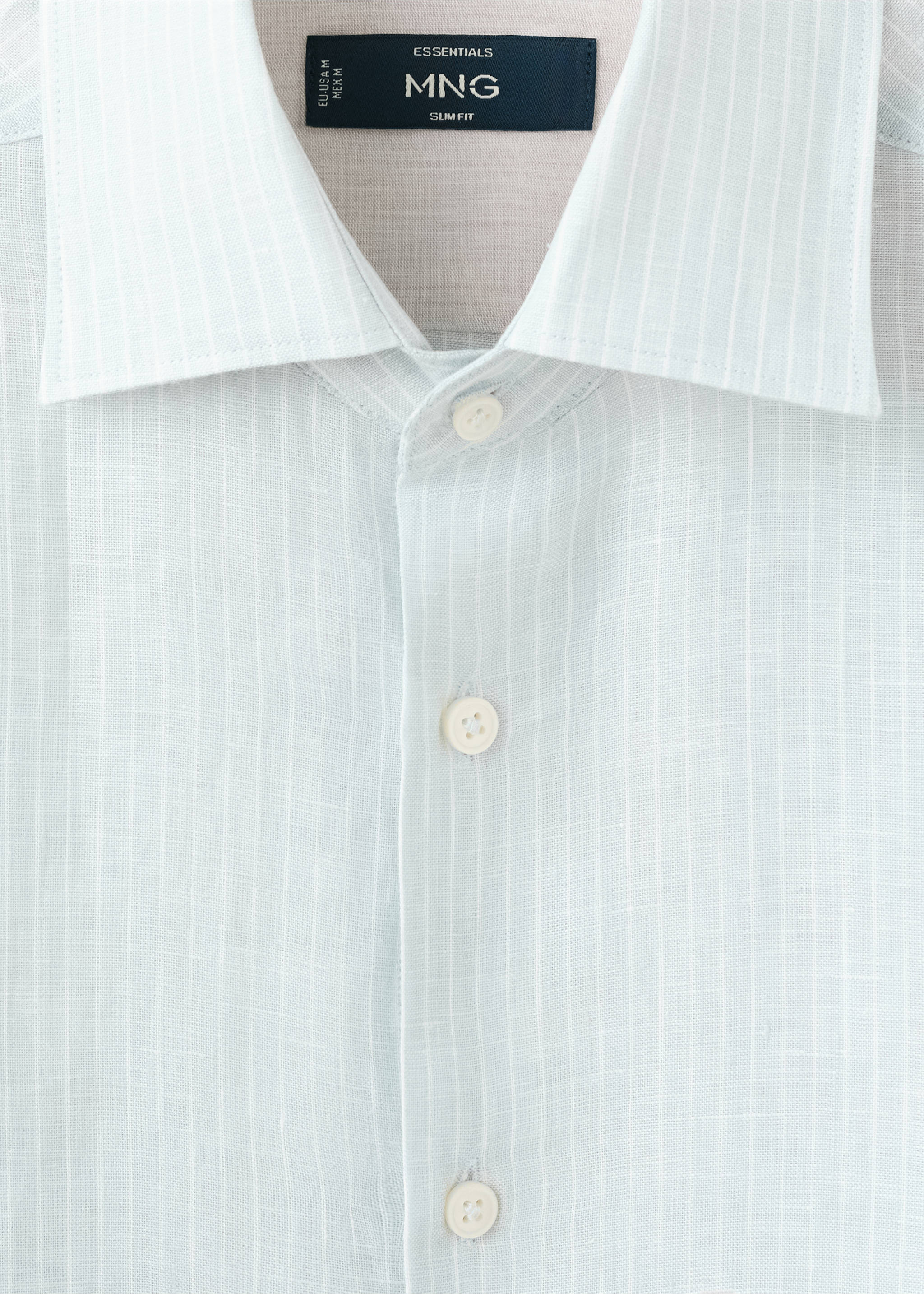 100% linen slim-fit shirt - Details of the article 8, Pastel Green. Ref: 37071424-00.