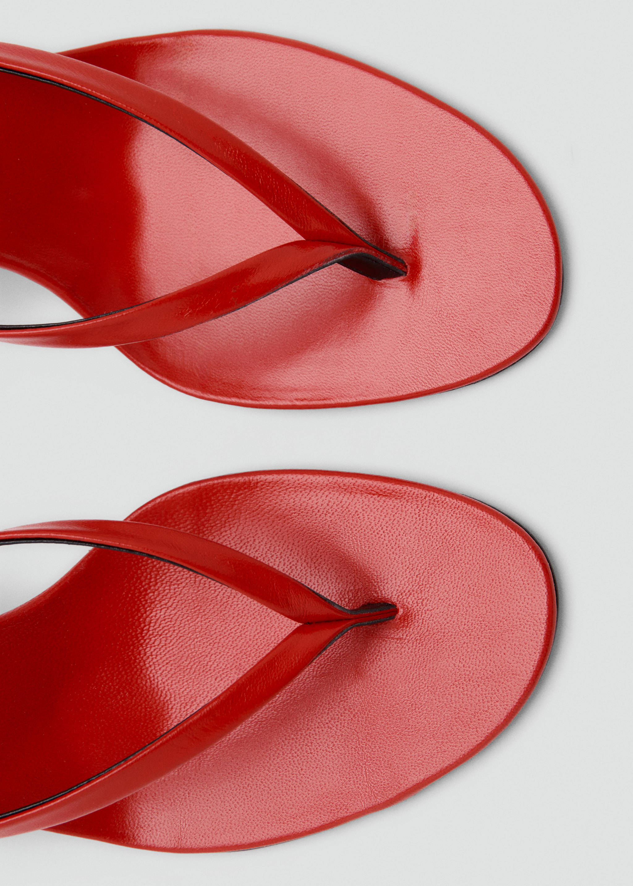 Leather sandal with funnel heel - Details of the article 3