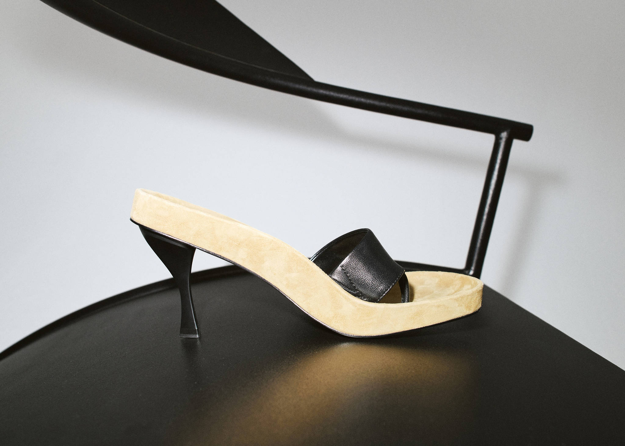 Sandale à talon combinée cuir - Plan général