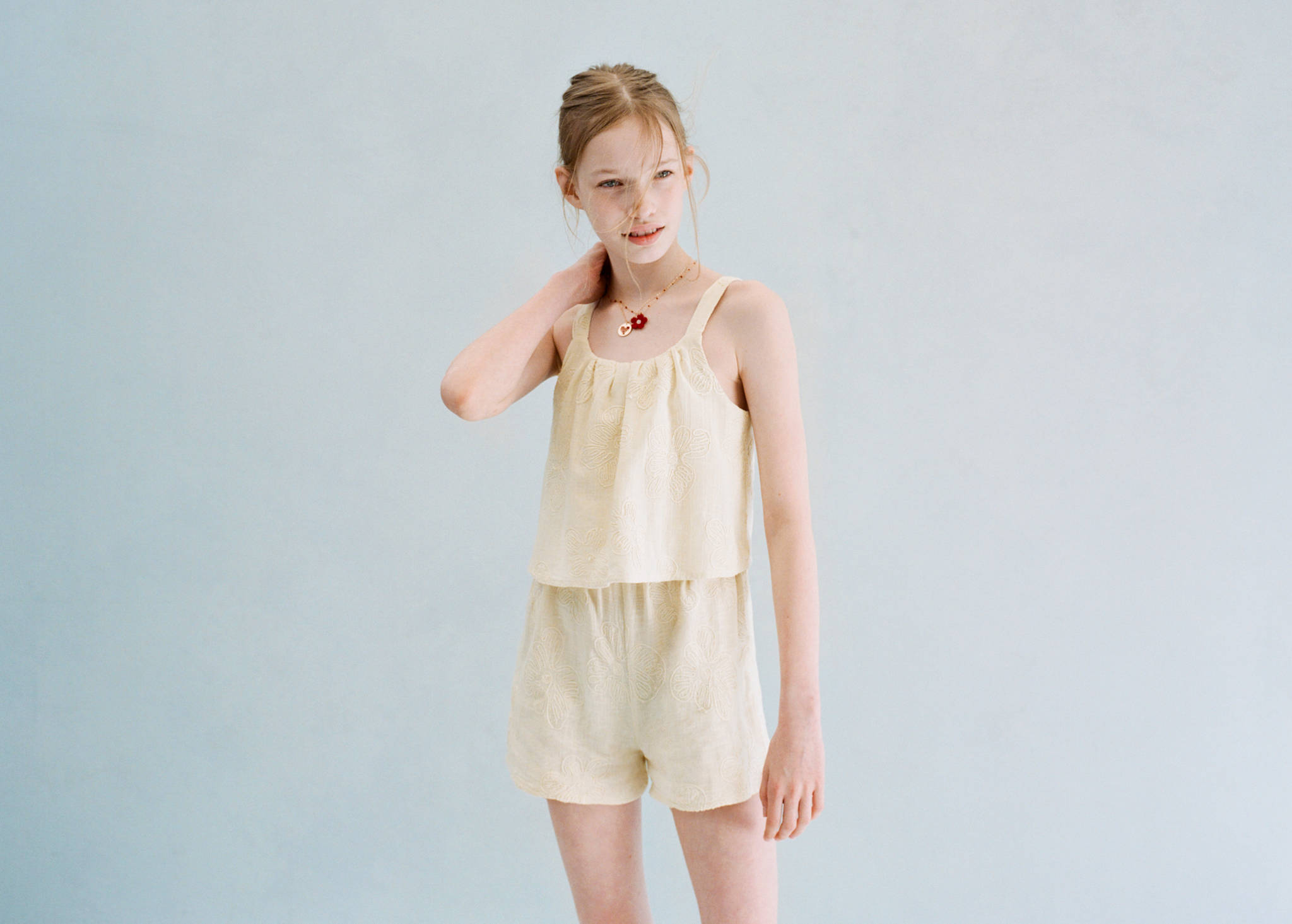 Floral embroidered spaghetti strap jumpsuit - Panoramic plane