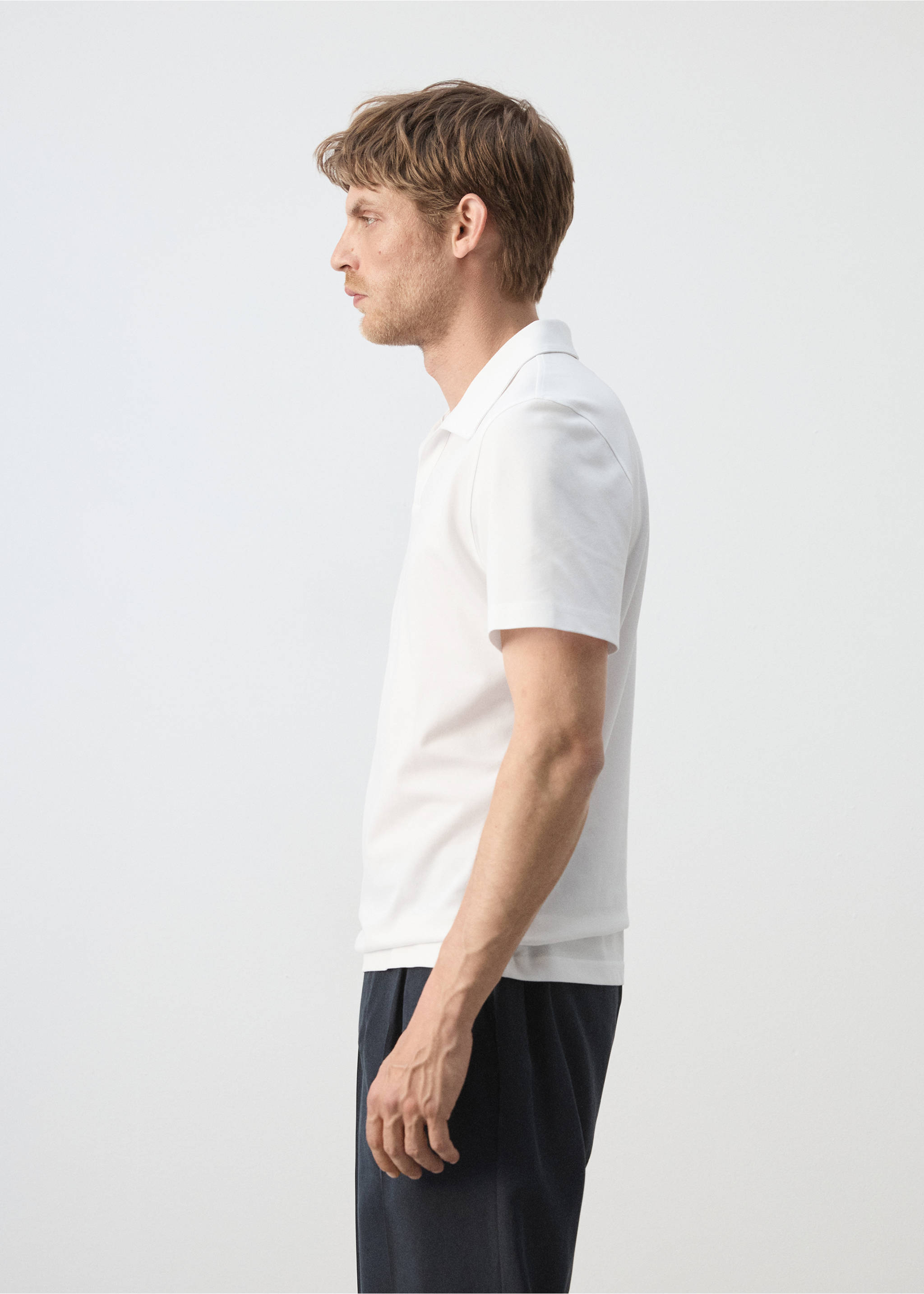 Slim fit piqué polo - Details of the article 2, White. Ref: 37071433-00.