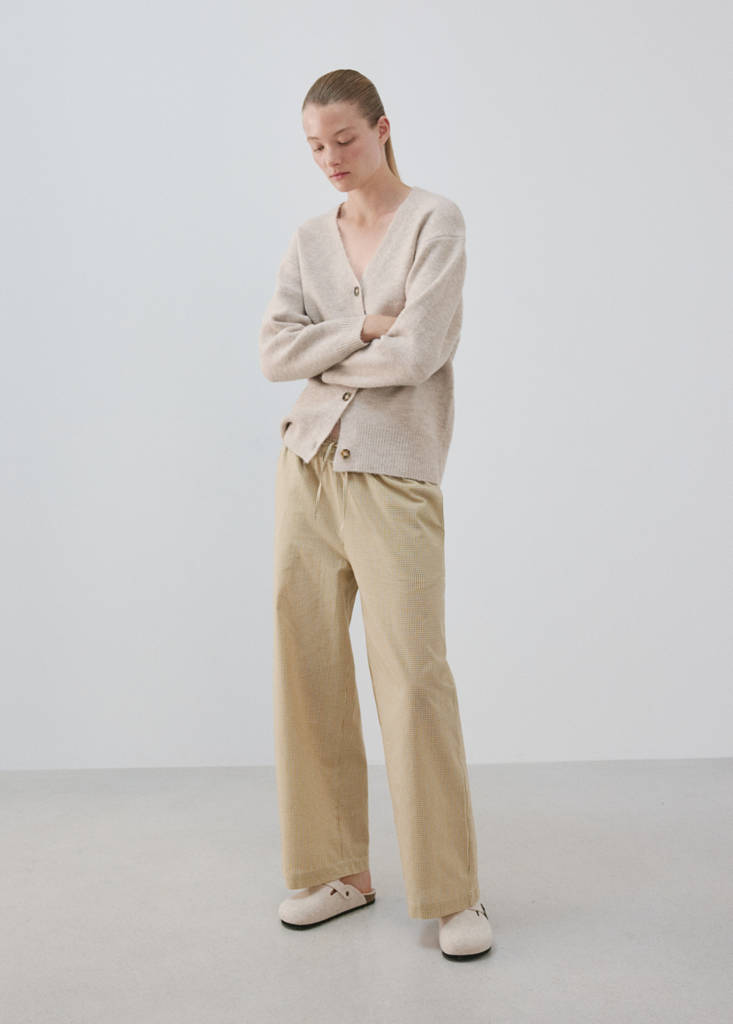 V-neck knitted cardigan — Light/Pastel Grey