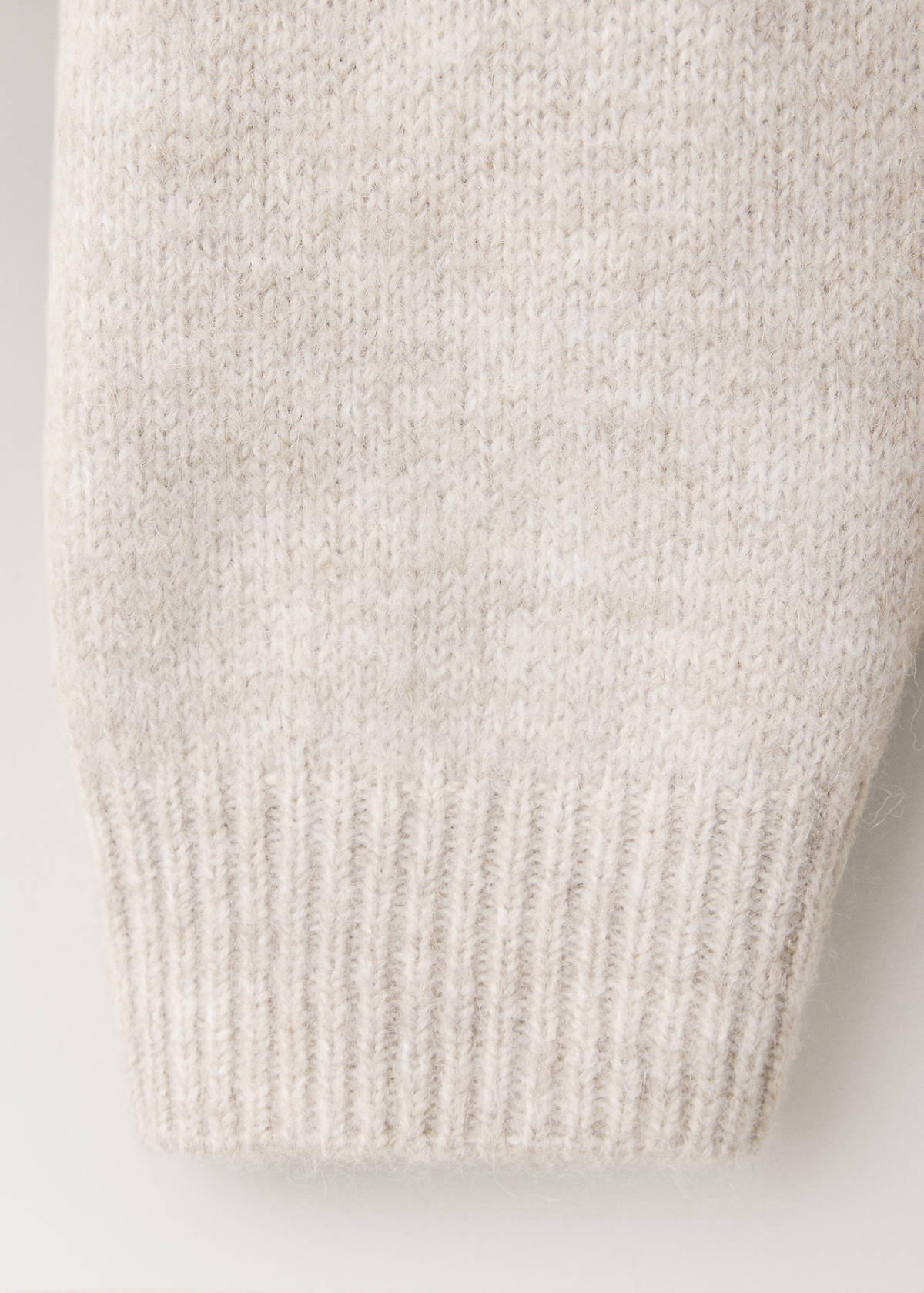 V-neck knitted cardigan — Light/Pastel Grey