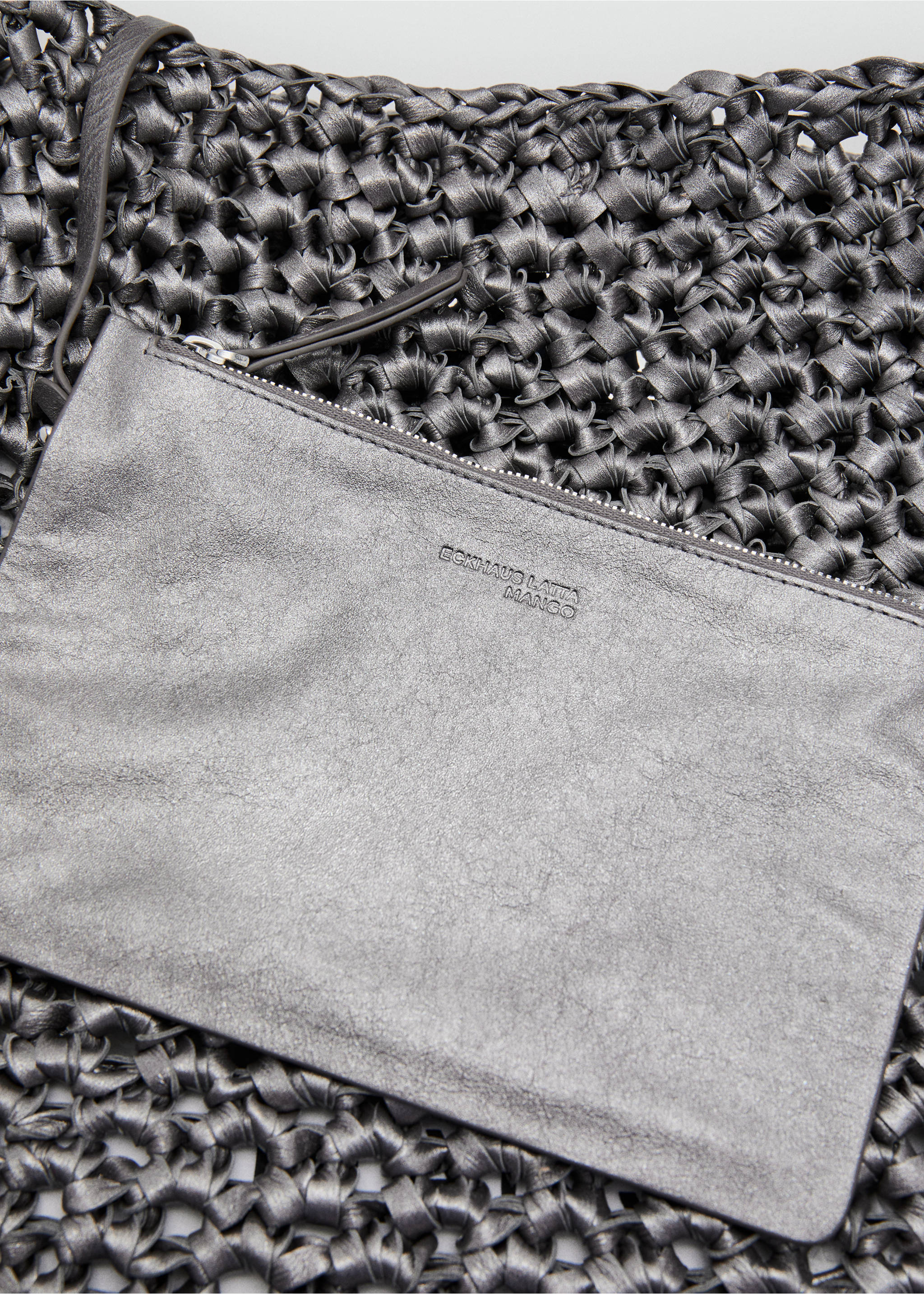 Braided leather shopper bag - Detail van het artikel 3, Donkerzilver. Ref: 37071444-00.