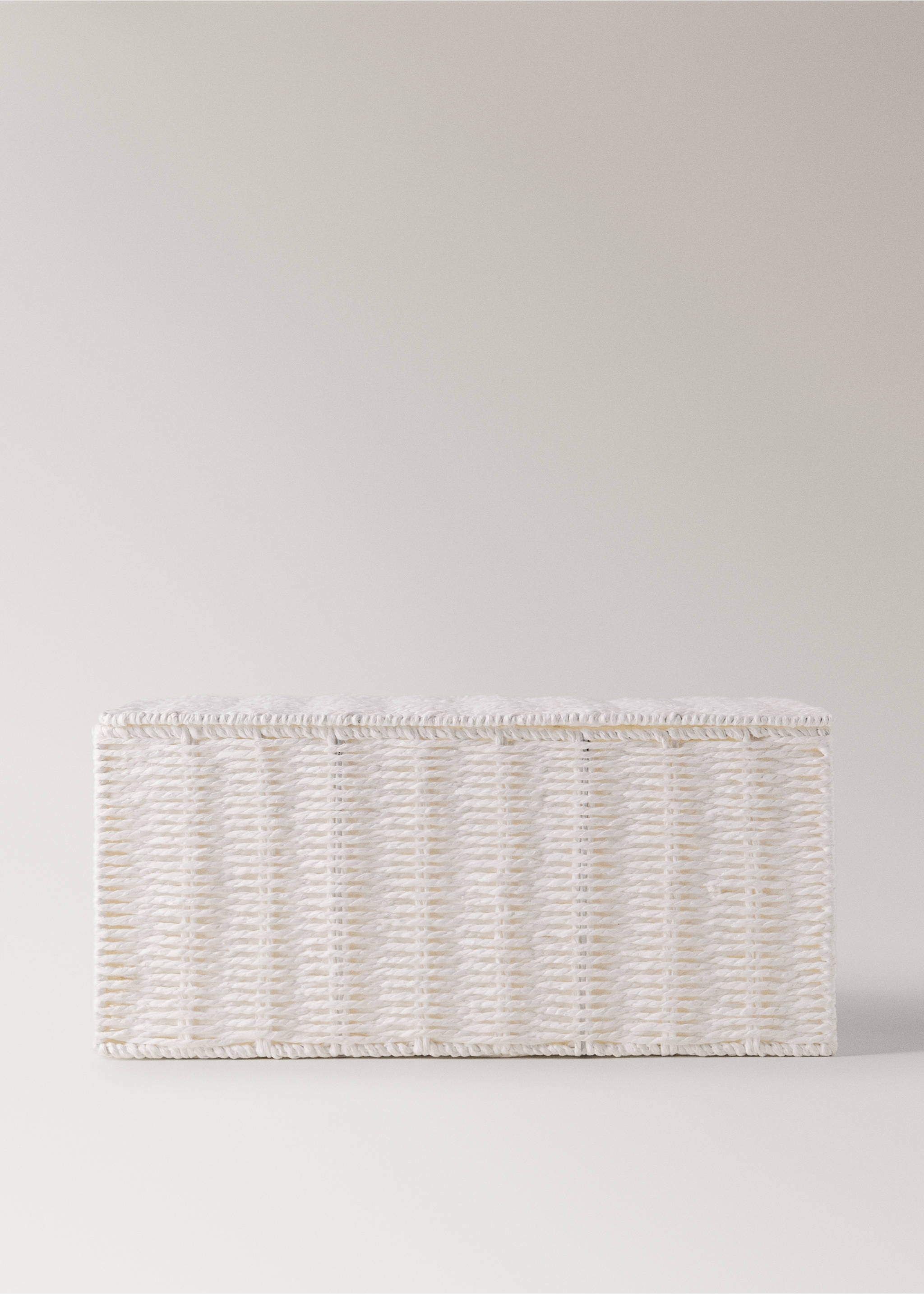 Medium-sized braided paper box - Article without model, White. Ref: 37071450-00.