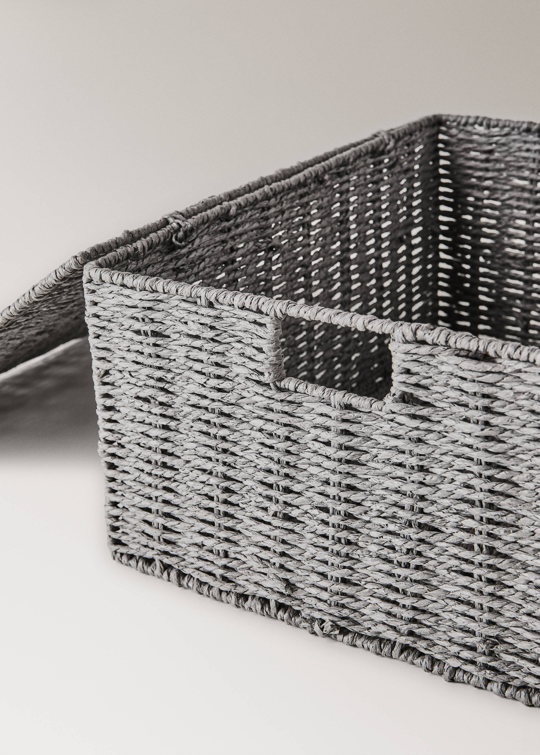Medium-sized braided paper box - Details of the article 1