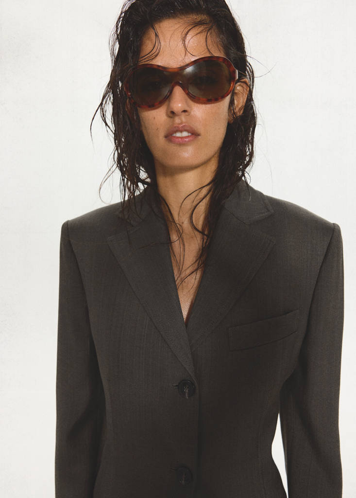 Fitted waist jacket — Black