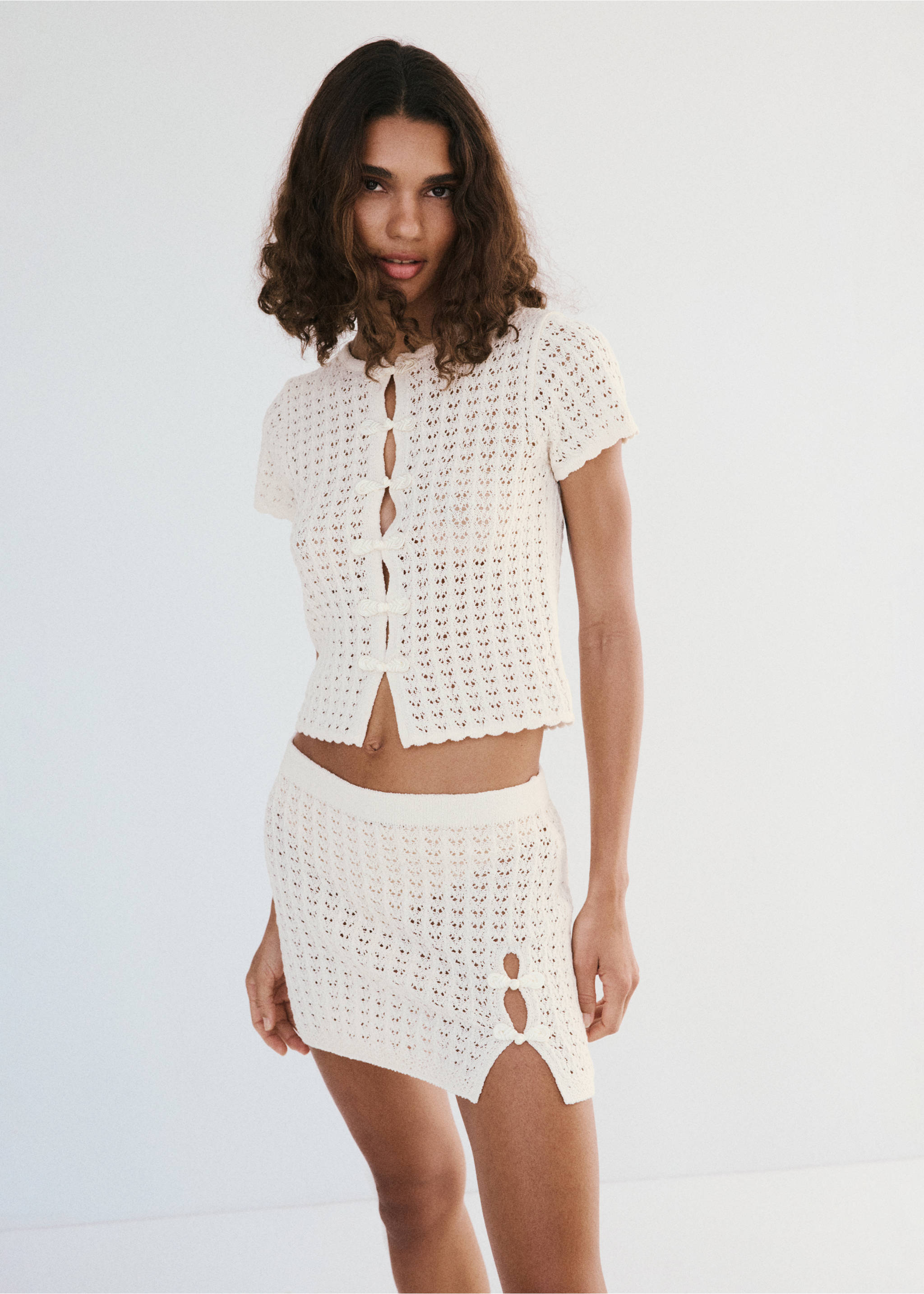 Short openwork knitted skirt - Medium plane, Ecru. Ref: 37071455-00.