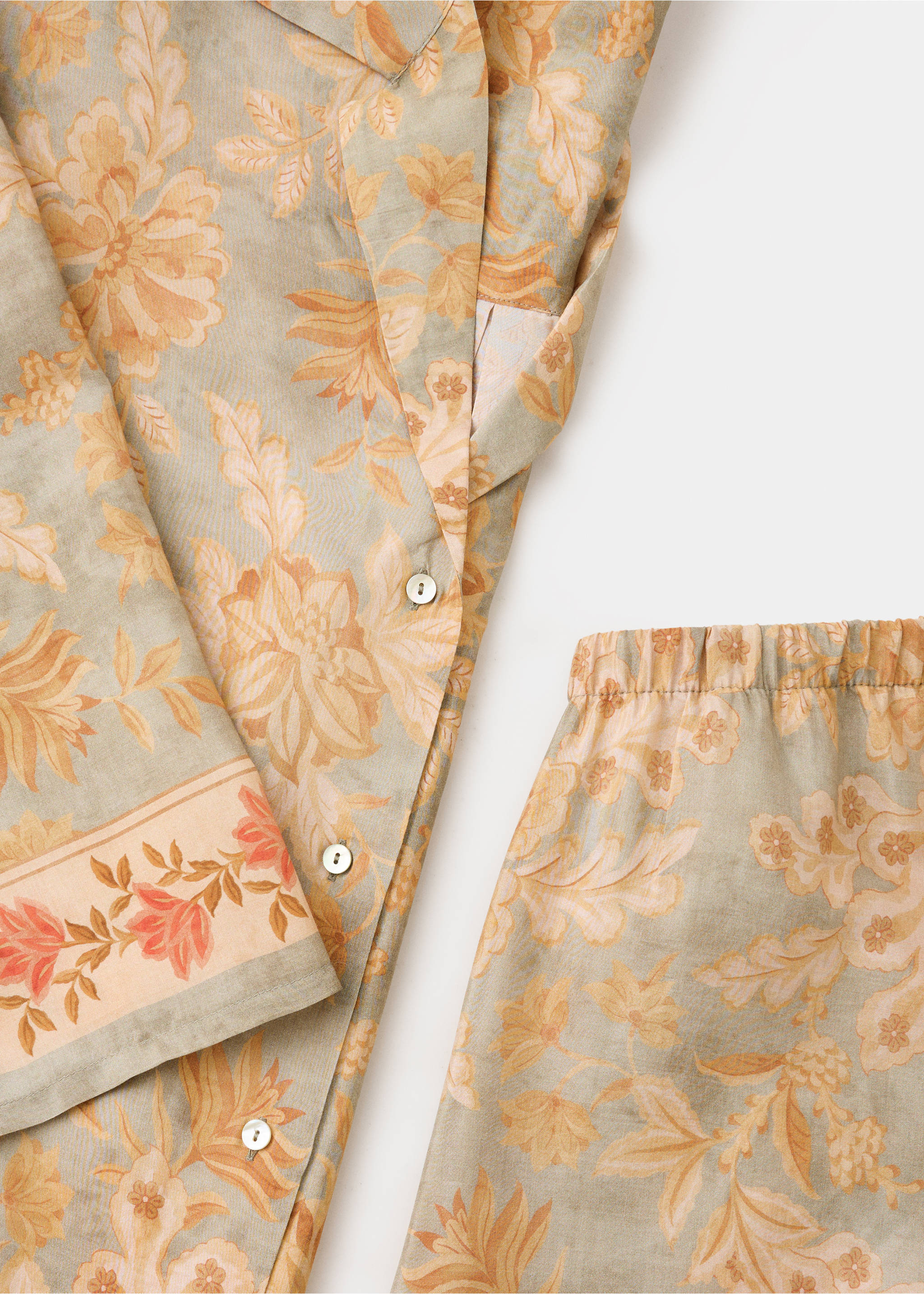 Floral print trousers - Details of the article 0, Green. Ref: 37071461-00.