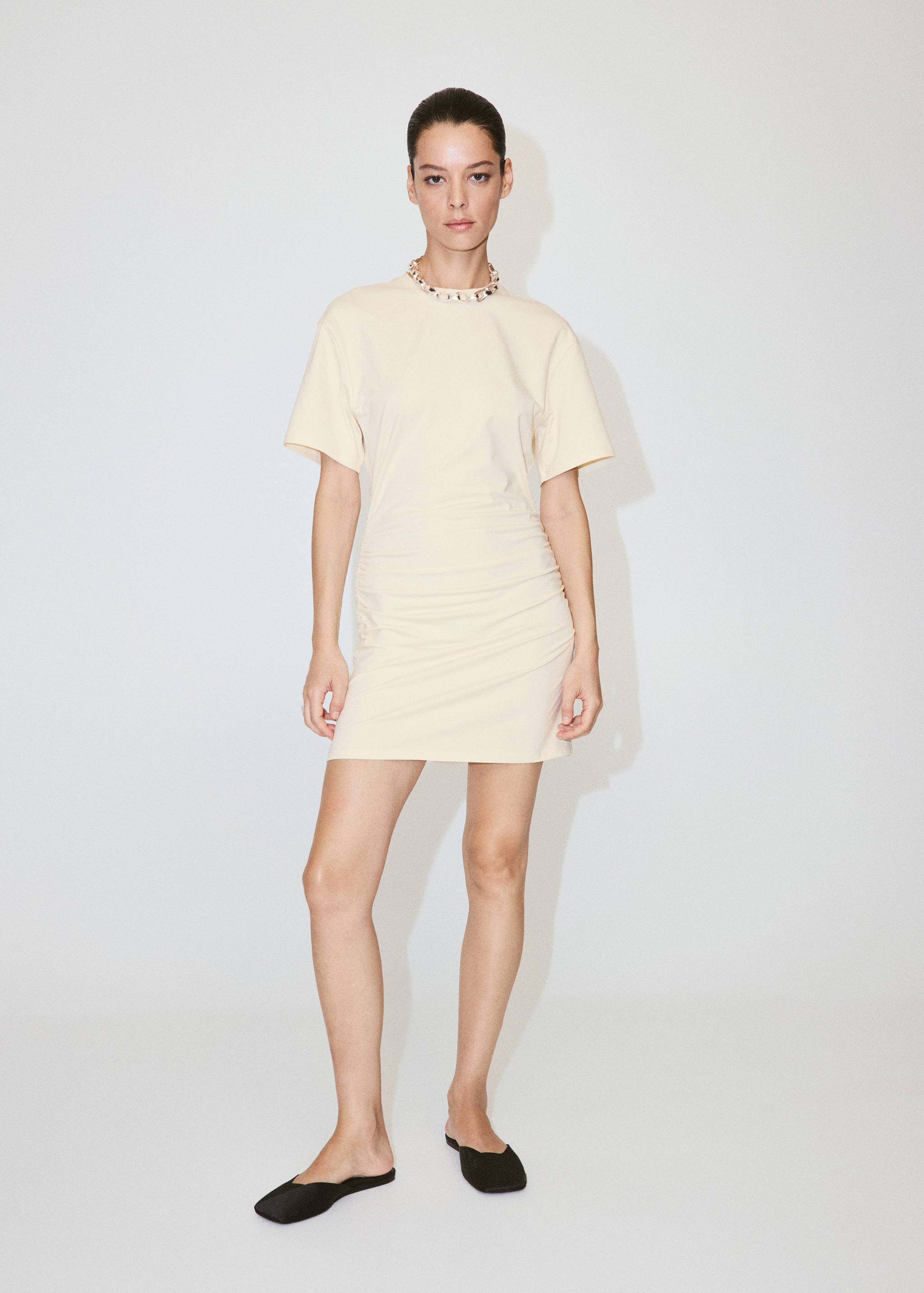 Cotton dress with gathered sides - General plane