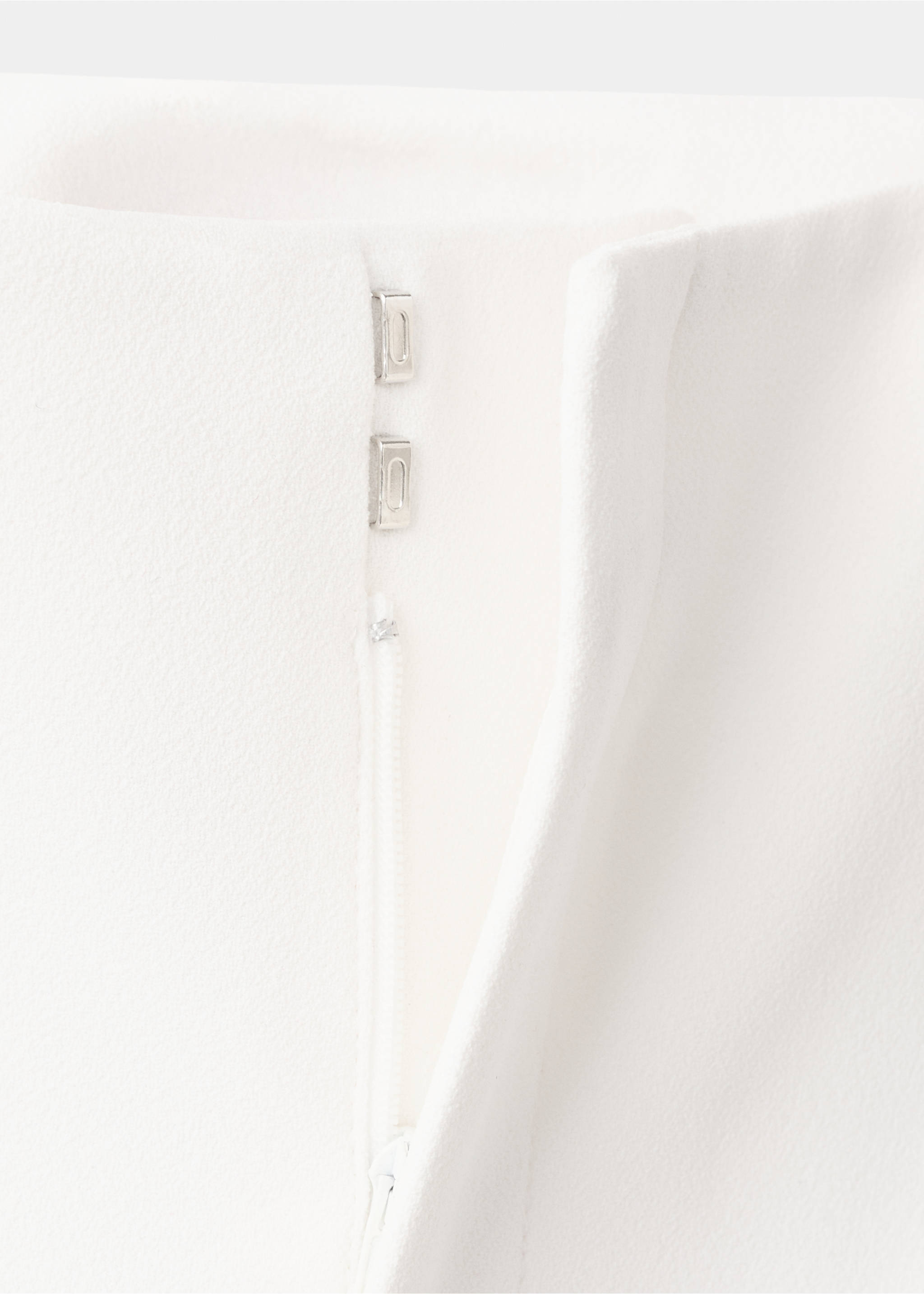 Plain short tab-top curtains - Details of the article 0, Ecru. Ref: 37071466-00.