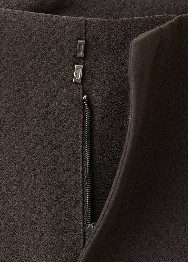 High-waisted stitched shorts — Chocolate