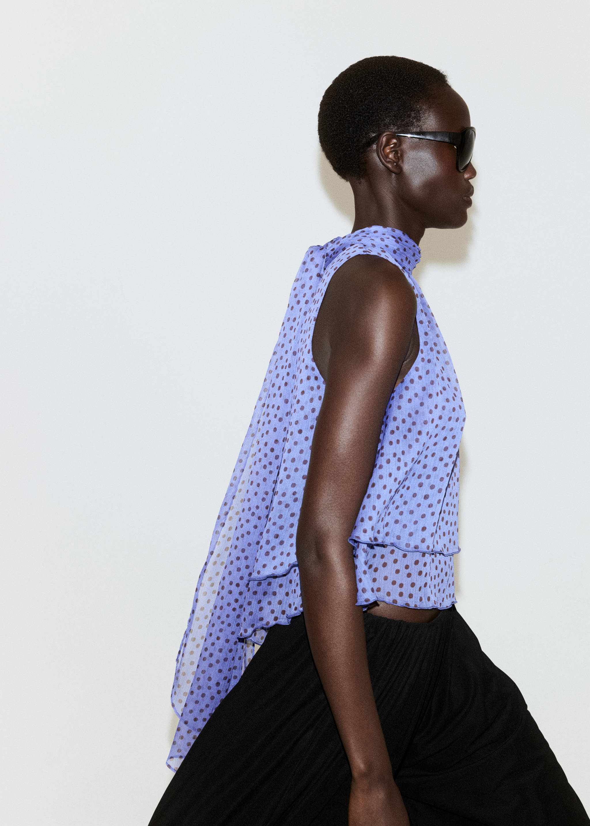 Polka-dot blouse with draped collar - Details of the article 3