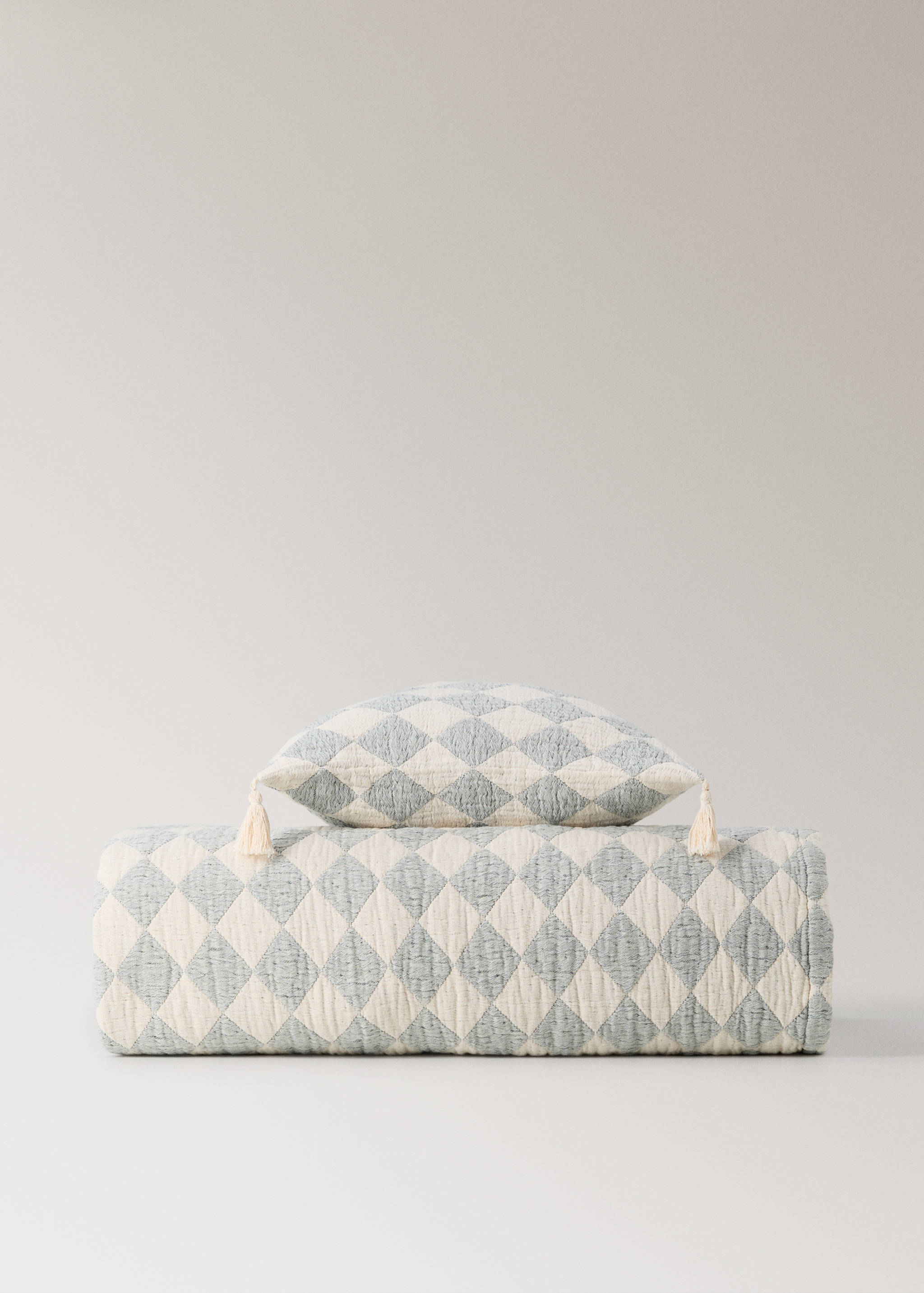 Bicolour diamond jacquard cushion cover 40x40cm - Details of the article 3