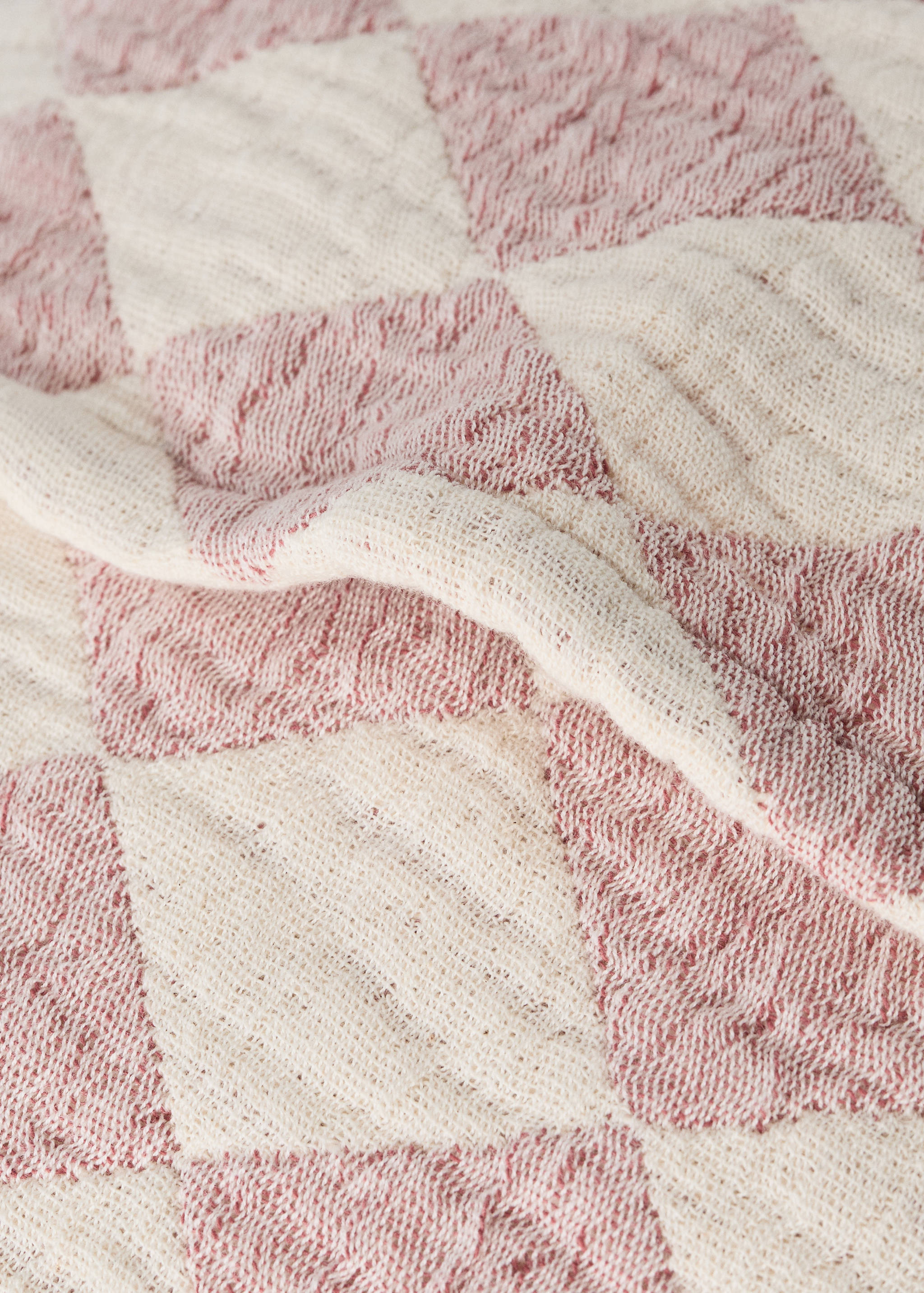 Bicolour diamond jacquard cushion cover 40x40cm - Details of the article 2