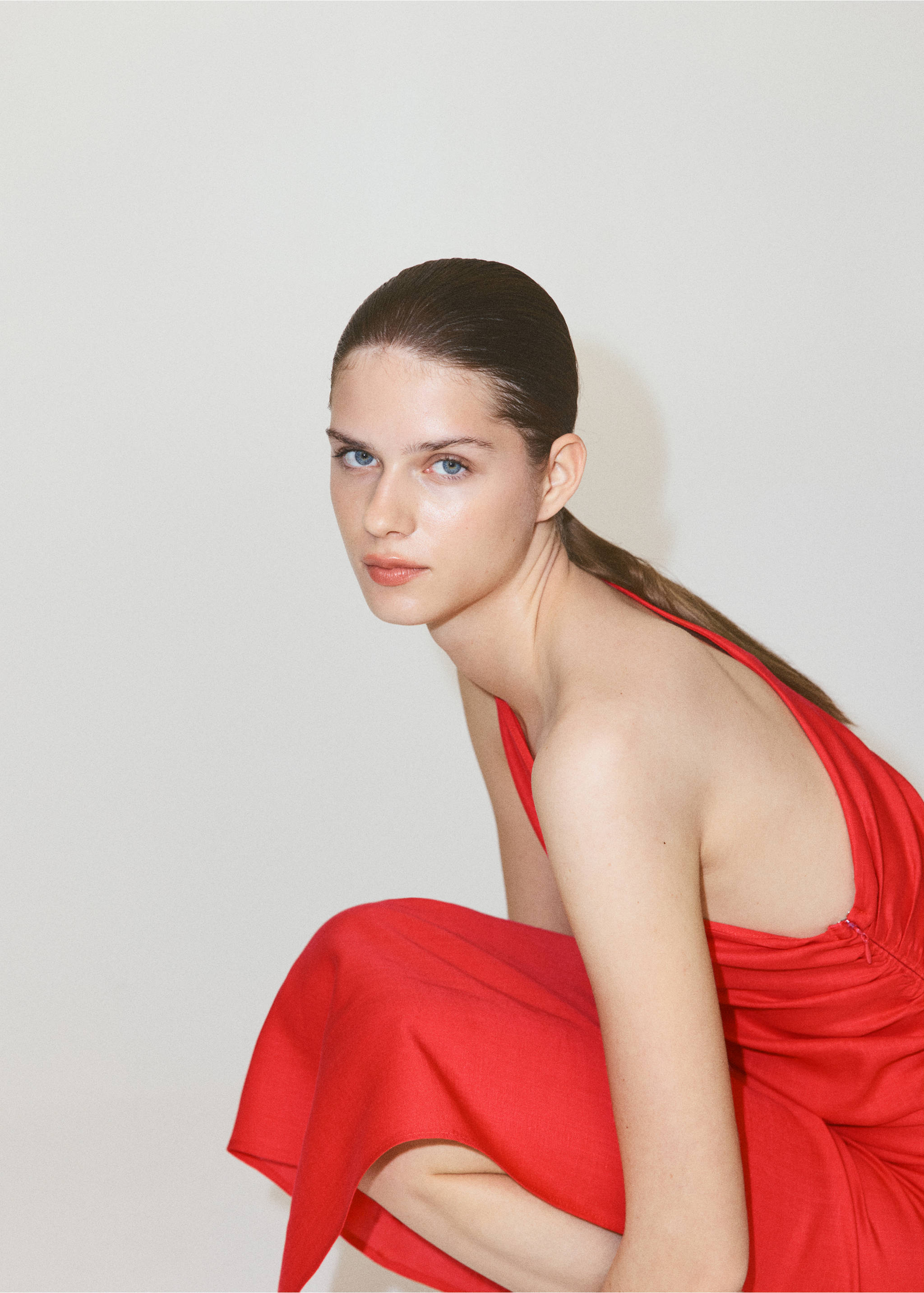 Asymmetrical pleated dress - Medium plane, Orange. Ref: 37071494-00.