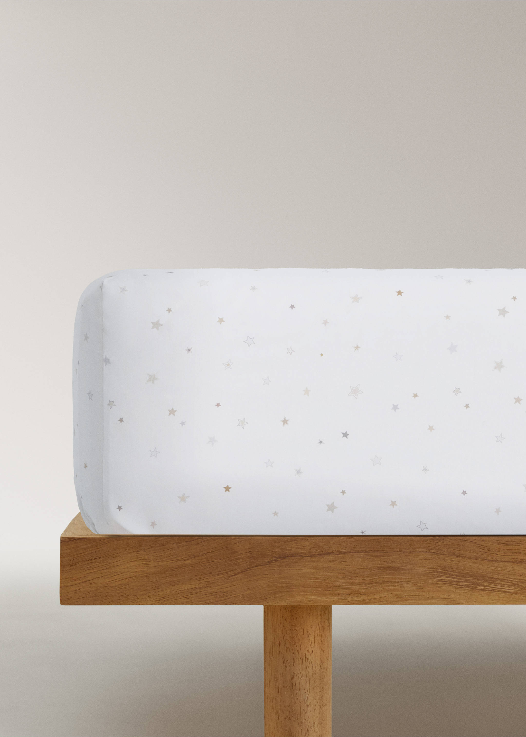 Sábana bajera infantil 100% algodón percal estrellitas cama 90 cm - Artículo sin modelo, Arena. Ref: 37071498-00.
