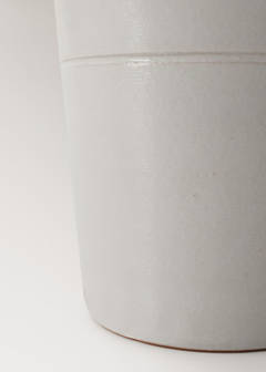 Terracotta medium wave-patterned planter — Light Heather Grey 3