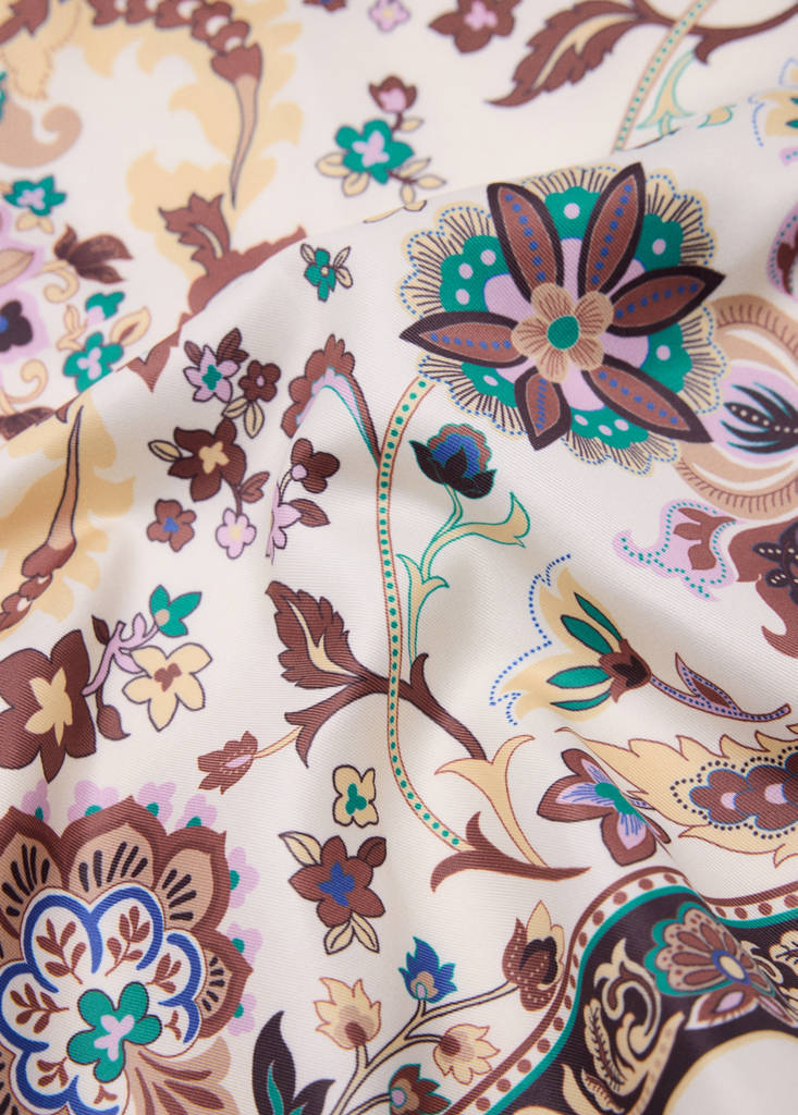 Floral print scarf — Ecru