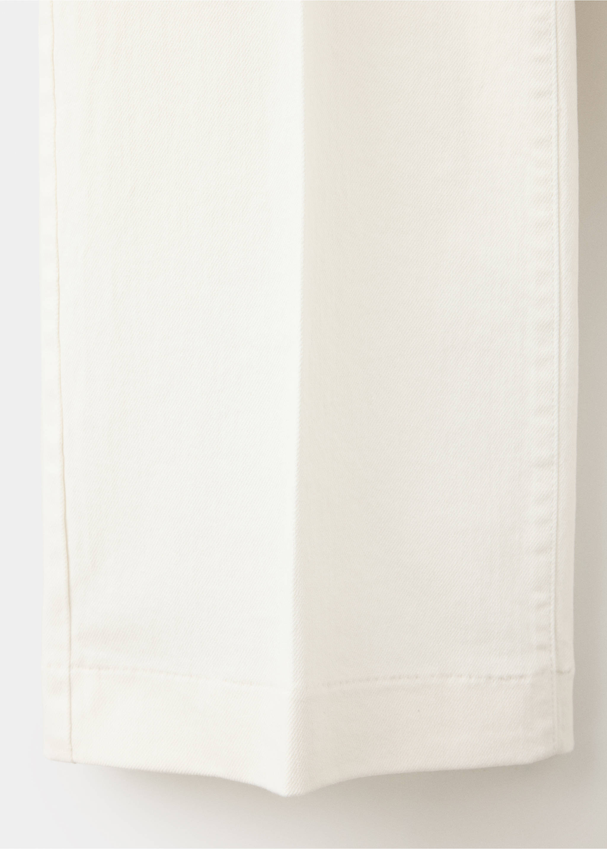Wide-leg jeans with side buttons - Details of the article 0, White. Ref: 37071547-00.