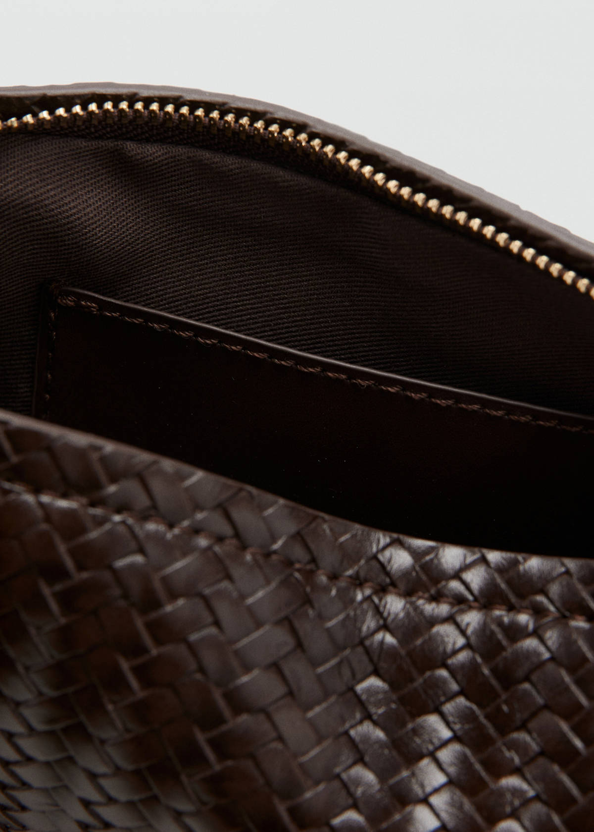 Braided pouch — Chocolate