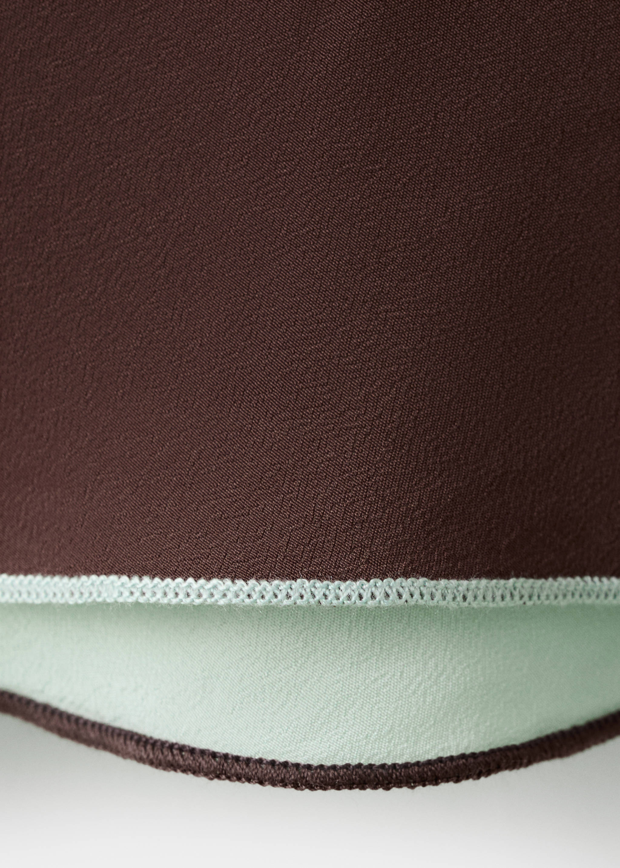 Asymmetric combined top - Details of the article 0