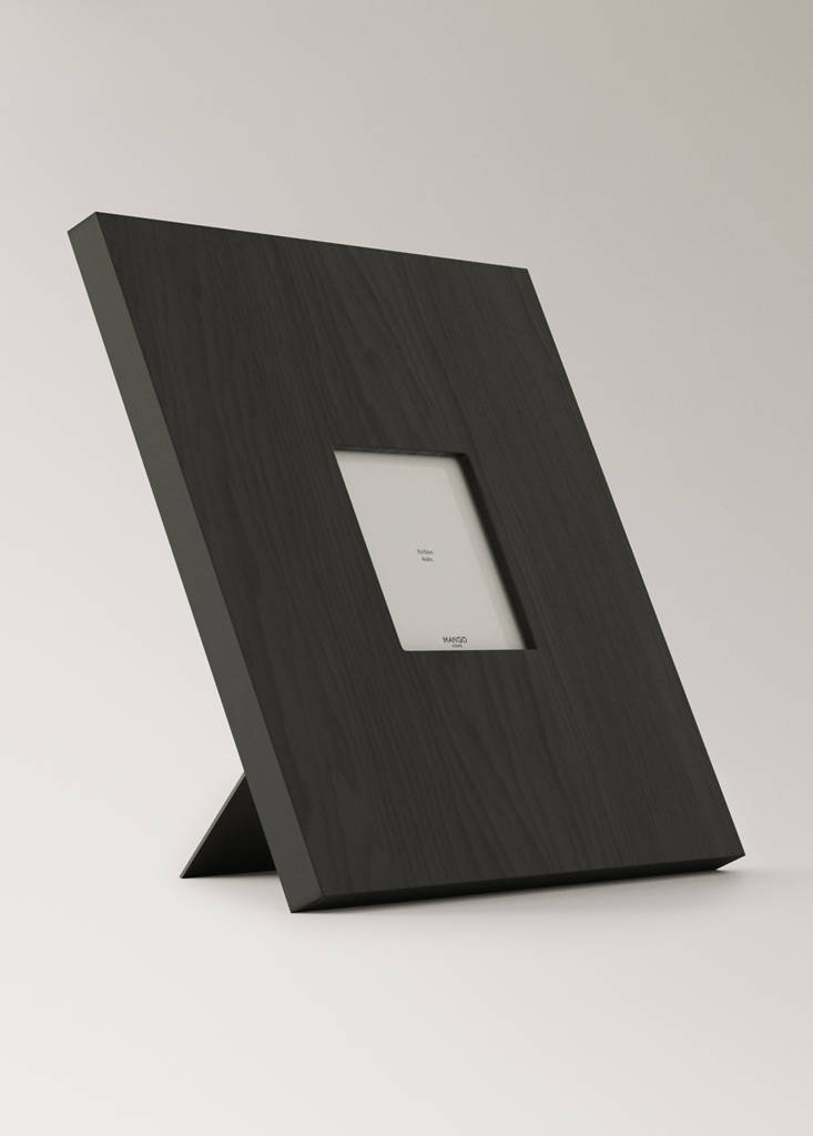 Medium wooden photo frame — Black