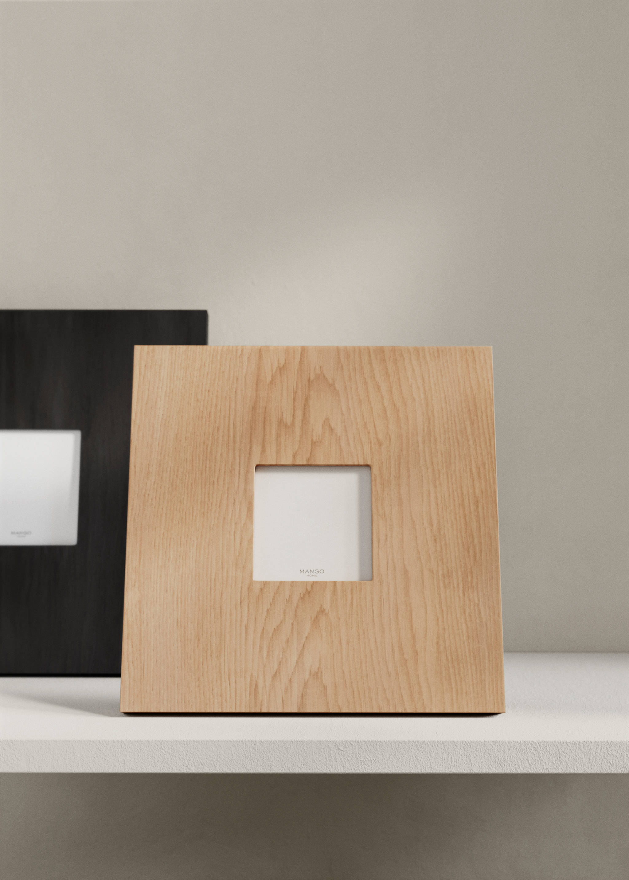 Wooden photo frame - General plane