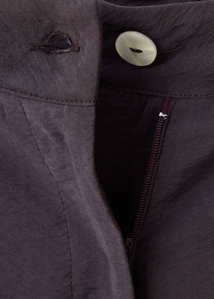 Flowy straight-fit trousers — Brown