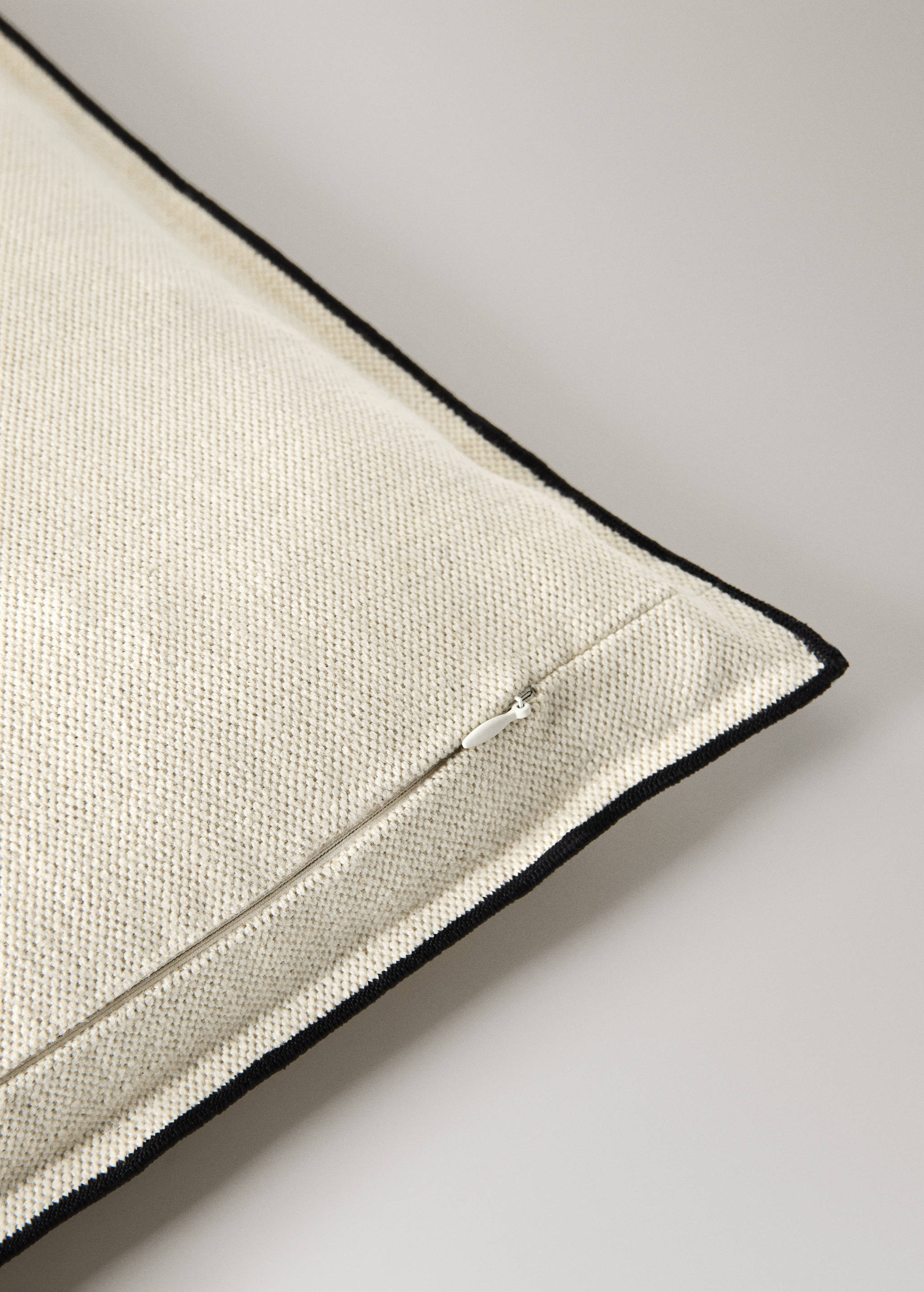 Funda cojín algodón lino overlock 50x50cm - Detalle del artículo 2