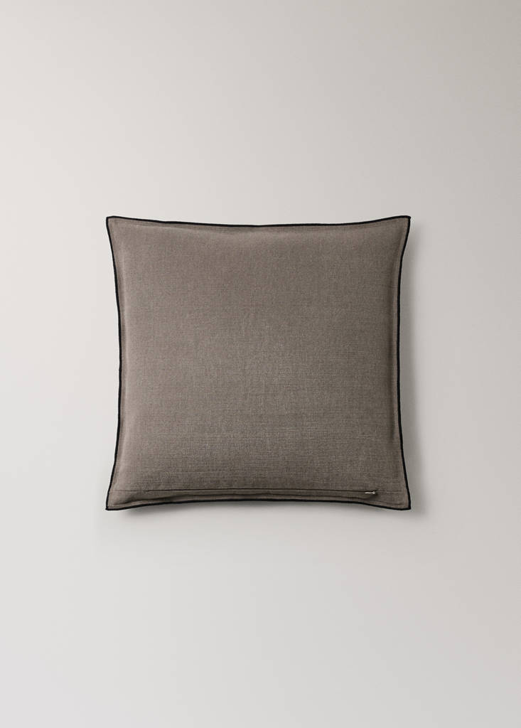 Linen cotton cushion cover with overlock tab 40x60 cm — Medium Brown