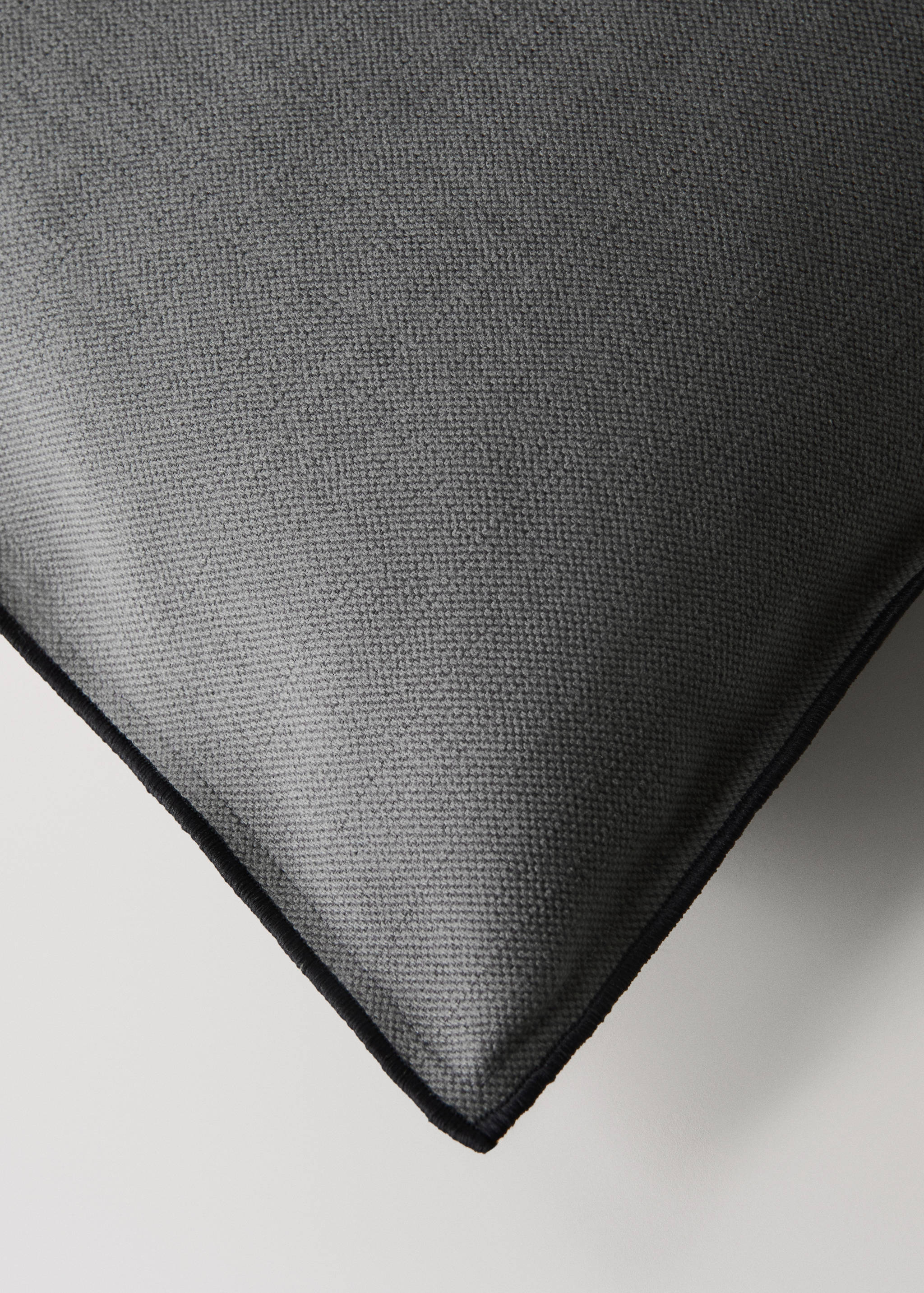 Cotton linen cushion cover with overlock stitching 50x50cm - Details of the article 1