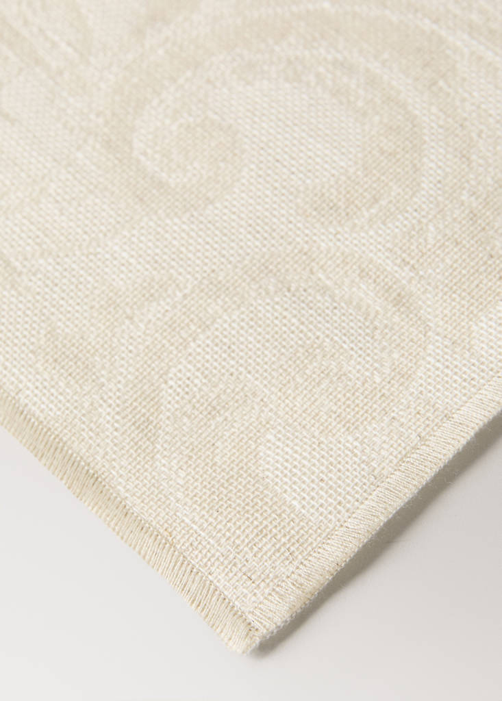 Resin-coated jacquard placemat with overlock stitching — Light/Pastel Brown