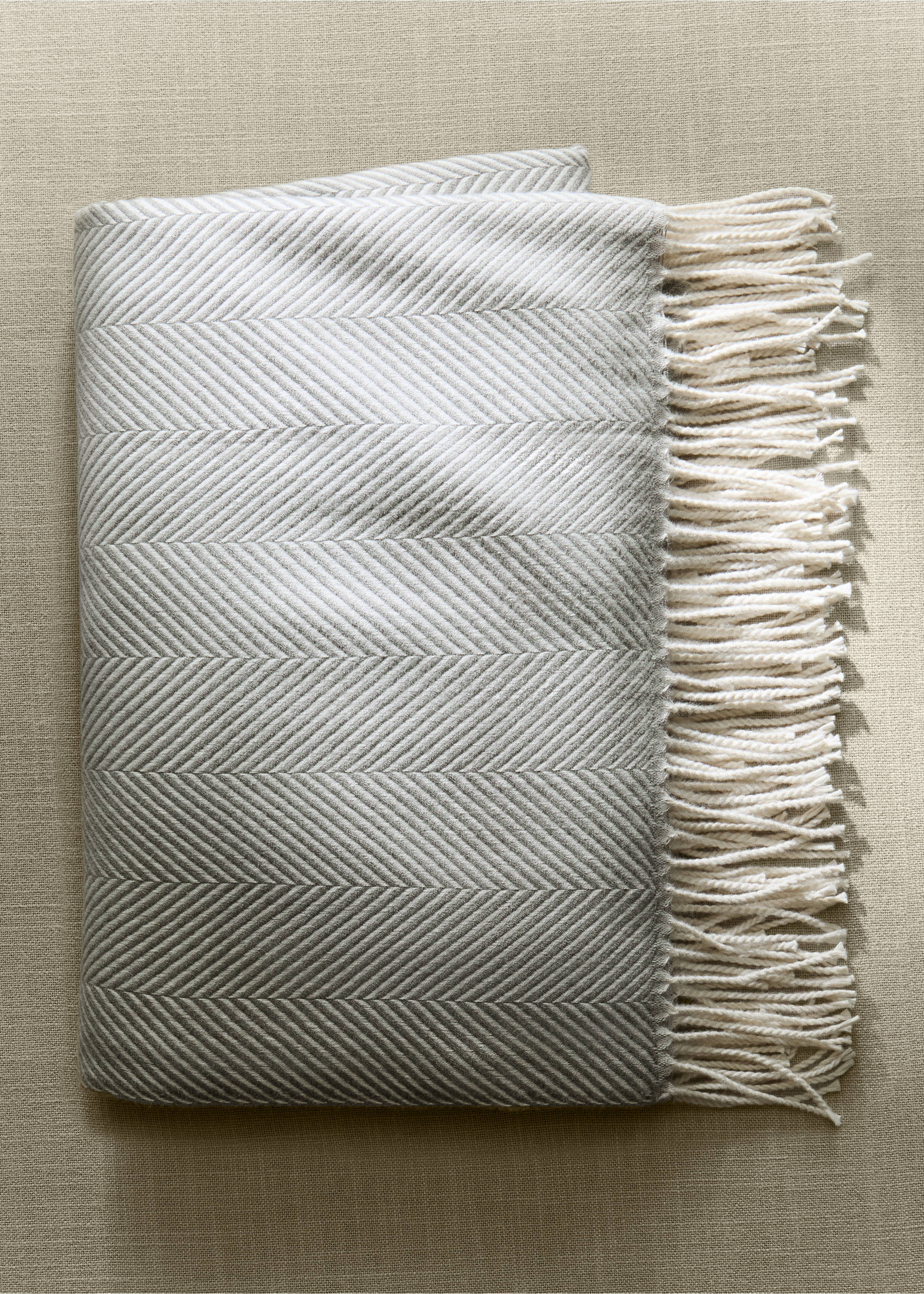 Wool blanket with fringe detail - General plane, Grey. Ref: 37072550-00.