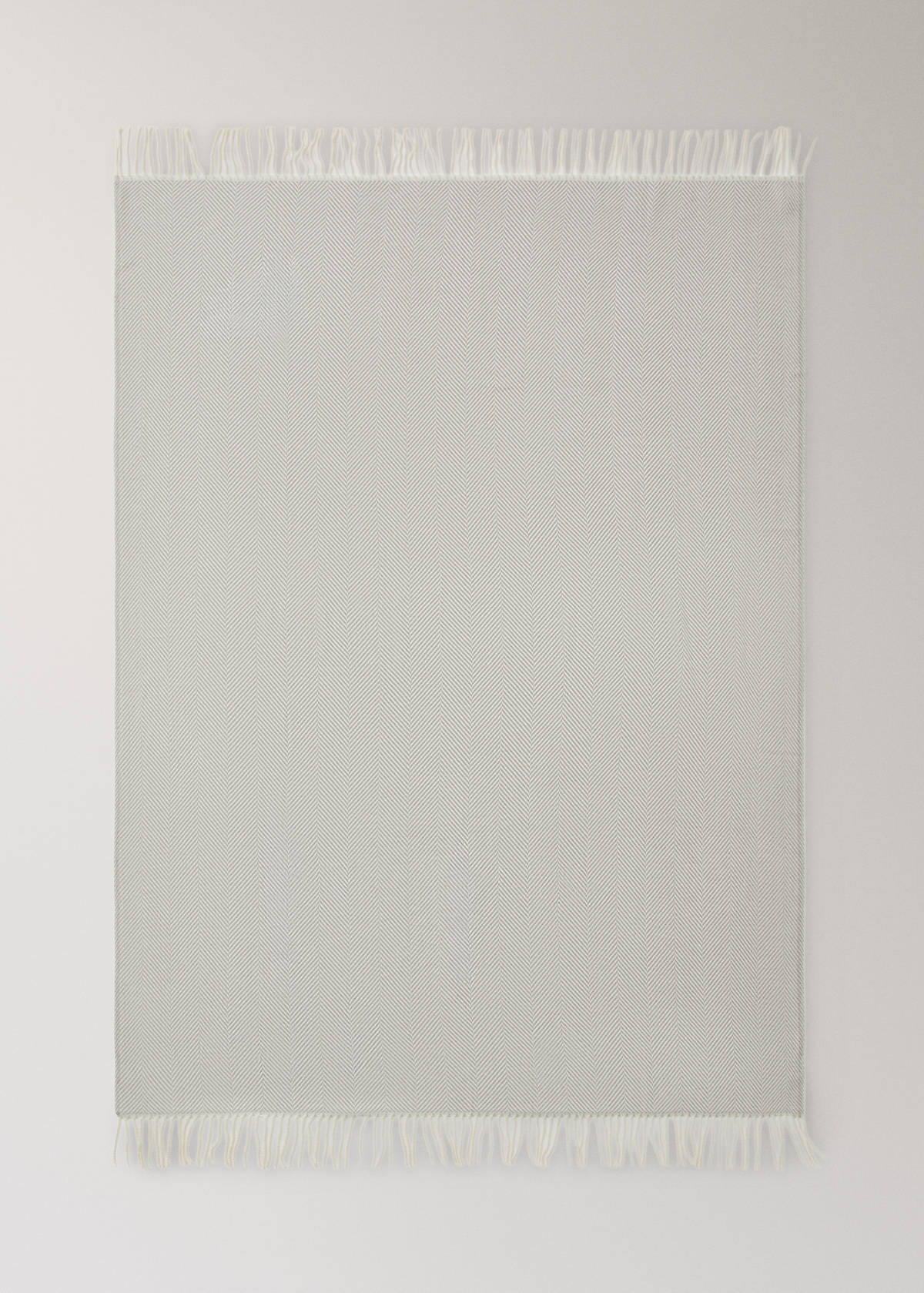 Soft check-pattern blanket — Grey