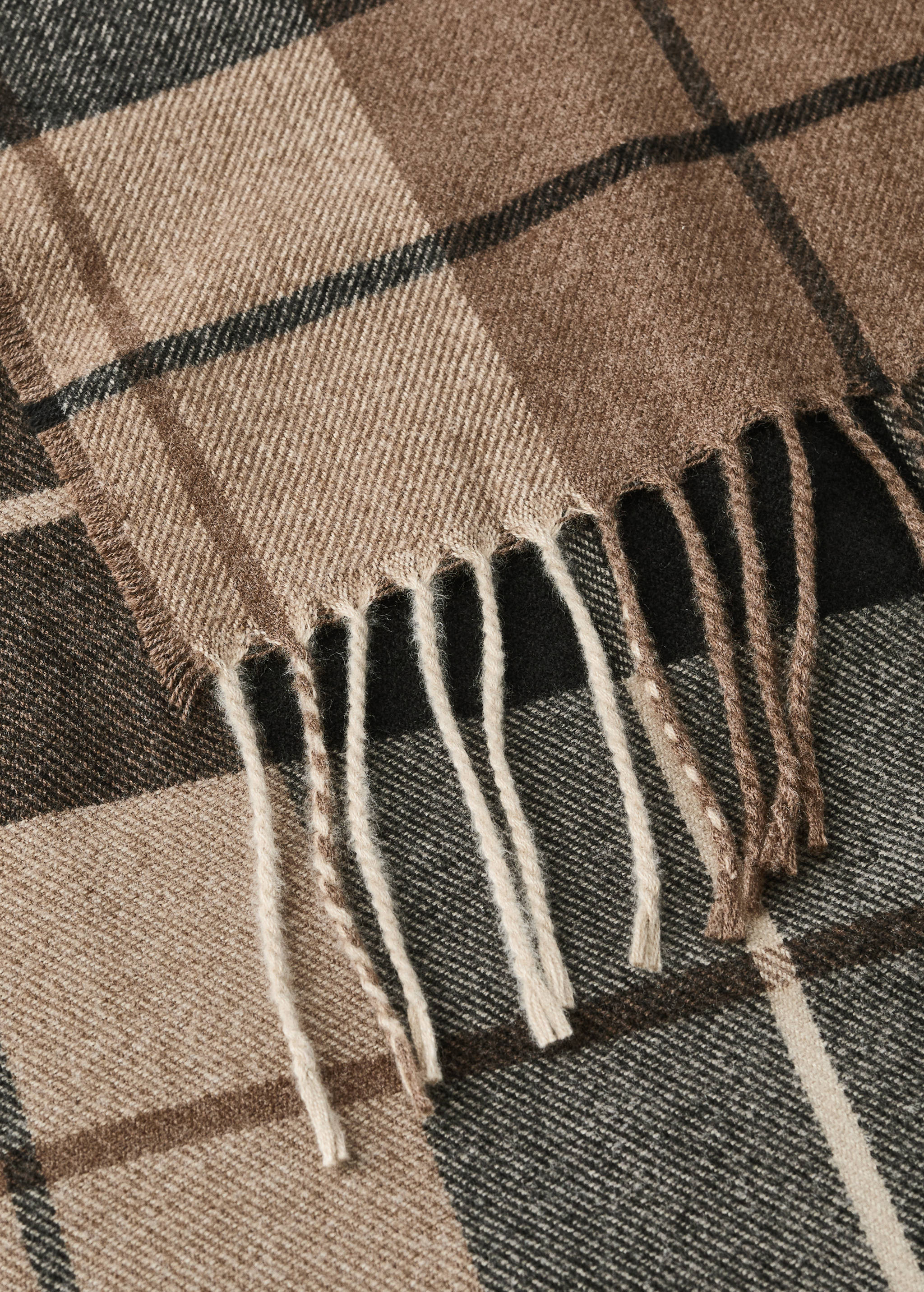 Wool blanket with fringe detail - Details of the article 2