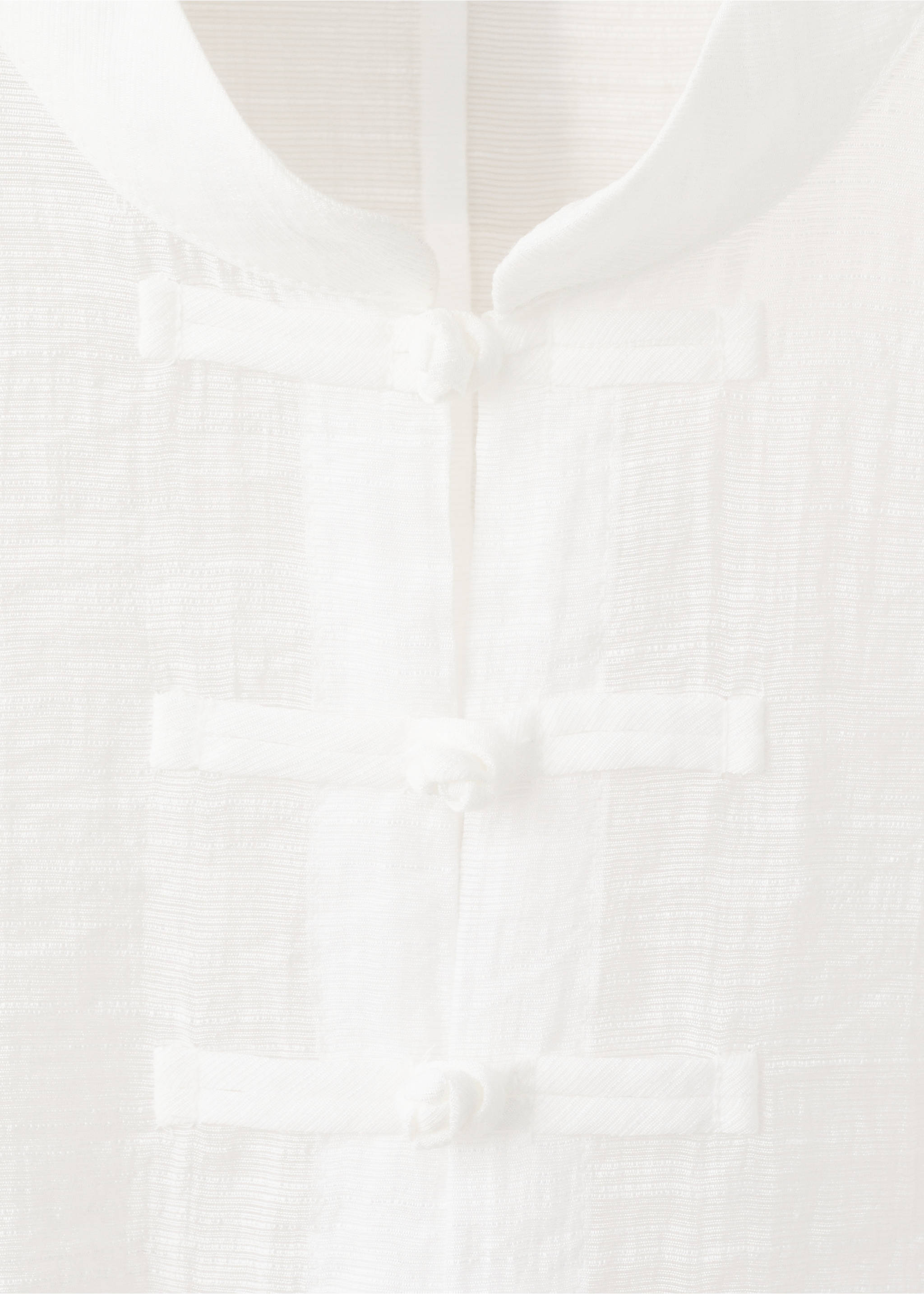Blouse mandarin - Details of the article 8, Off White. Ref: 37072551-00.