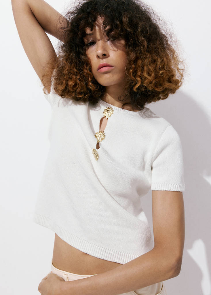 Jumper with metallic detail openings — Ecru
