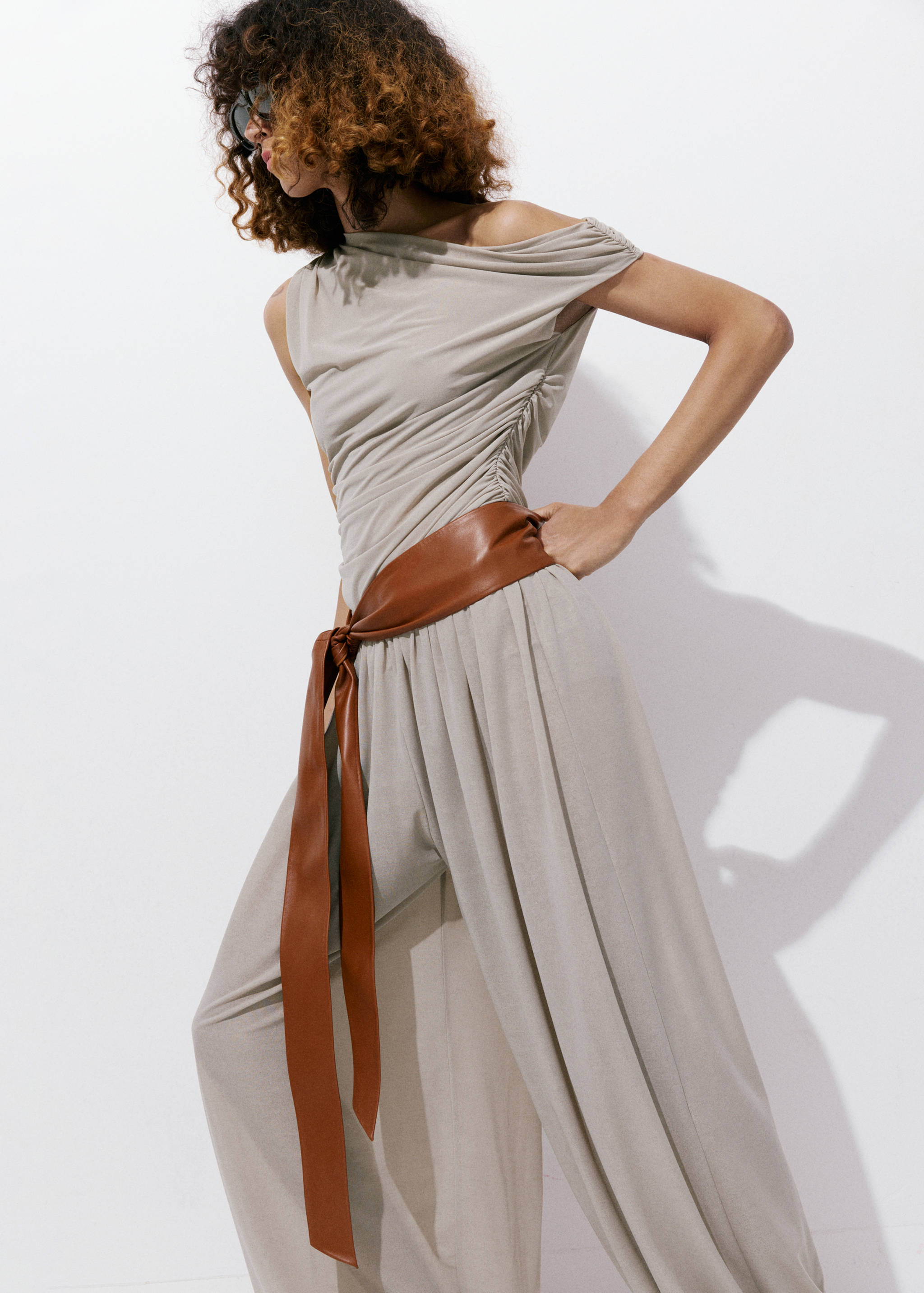 Asymmetrical draped top - Medium plane