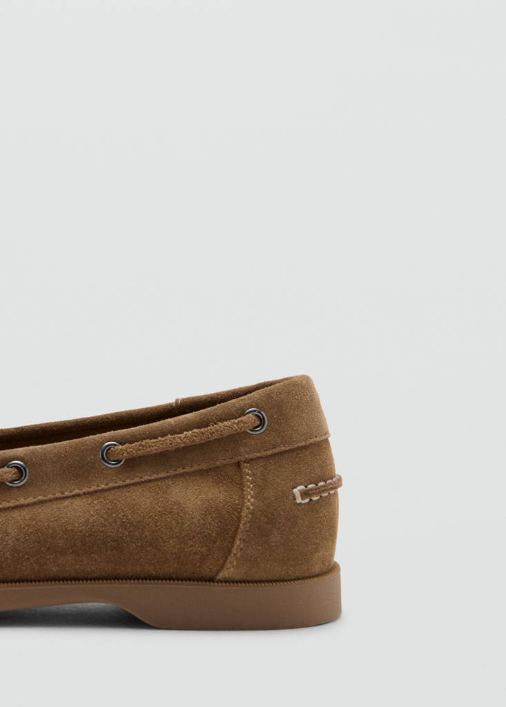 Leather nautical shoes — Leather