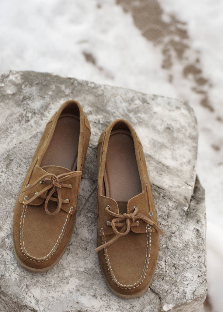 Leather nautical shoes — Leather