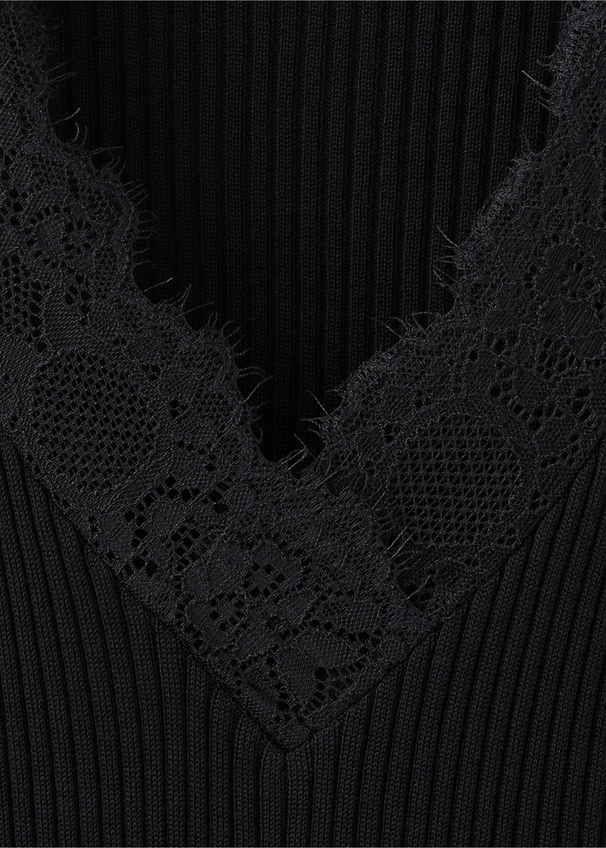 Lace lyocell top - Details of the article 8, Black. Ref: 37072894-00.