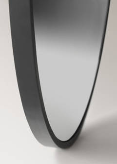 Medium round wooden mirror — Black 2
