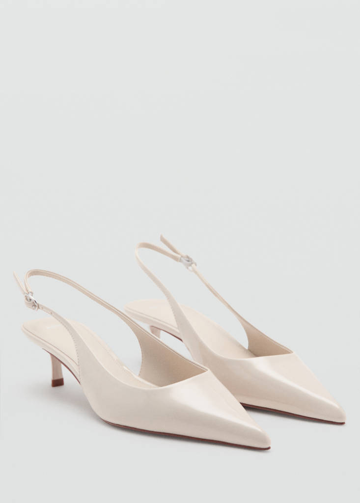 Kitten-heel patent leather shoes — Ecru