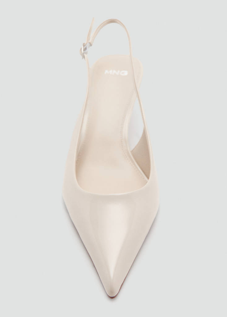 Kitten-heel patent leather shoes — Ecru