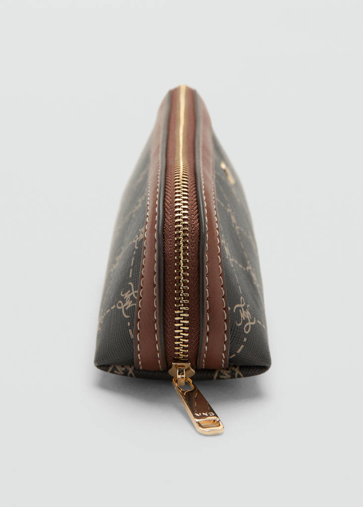 Zip case with printed logo — Brown