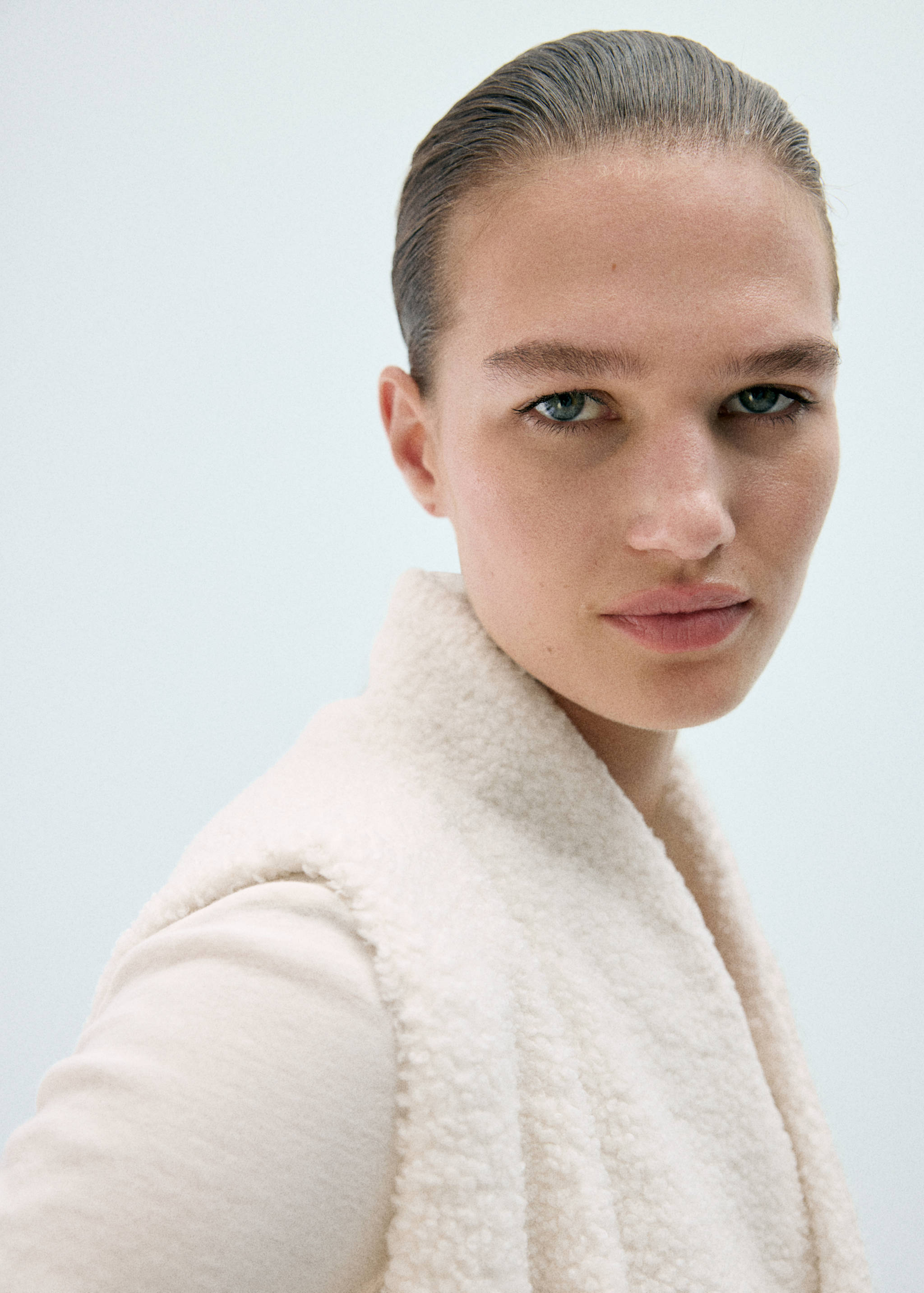 Faux shearling wrap vest - Details of the article 1