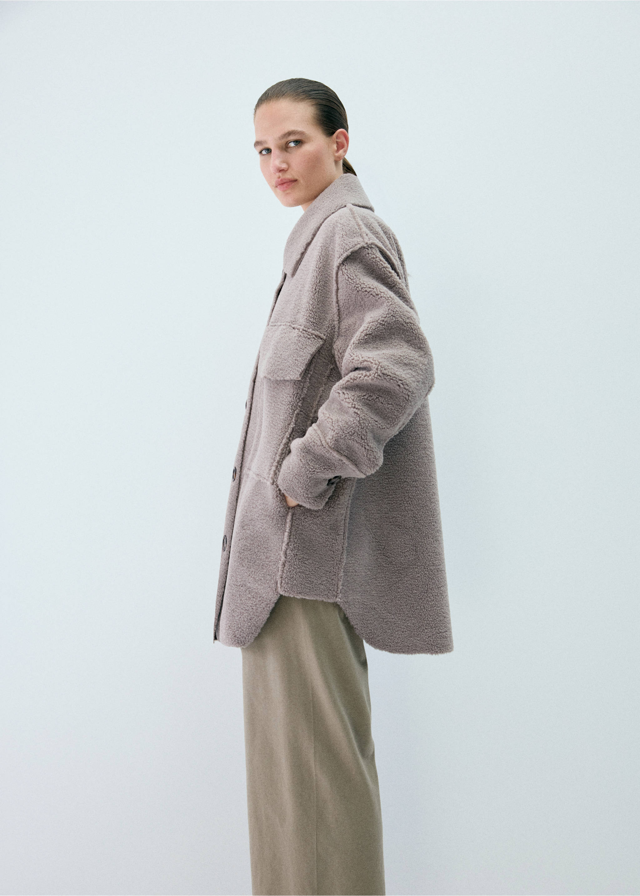 Oversize faux shearling robe - Details of the article 4, Medium Brown. Ref: 37072915-00.